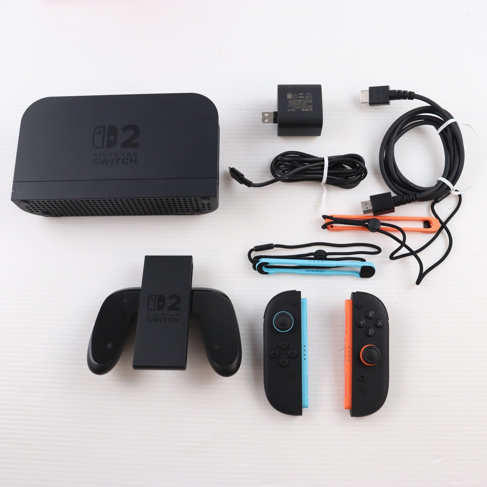 【中古即納】[Switch2] (本体)(ソフト無し) Nintendo Switch 2(ニンテンドースイッチ2)(日本語・国内専用) マリオカート ワールド セット 任天堂(BEE-S-KB6PA)(20250605)