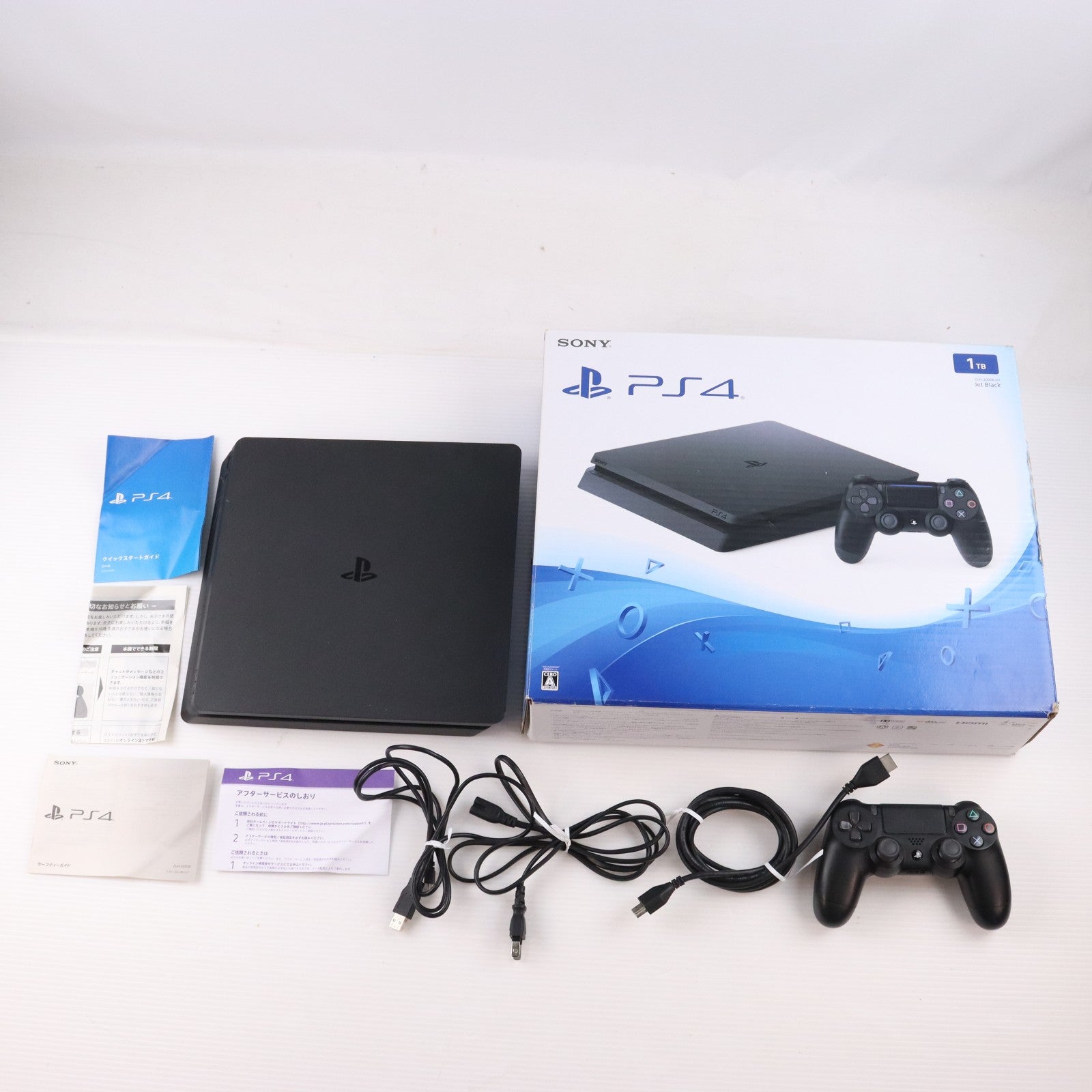 【中古即納】[PS4] (本体) PlayStation 4(プレイステーション4) ジェット・ブラック 1TB SIE(CUH-2000BB01)(20160915)