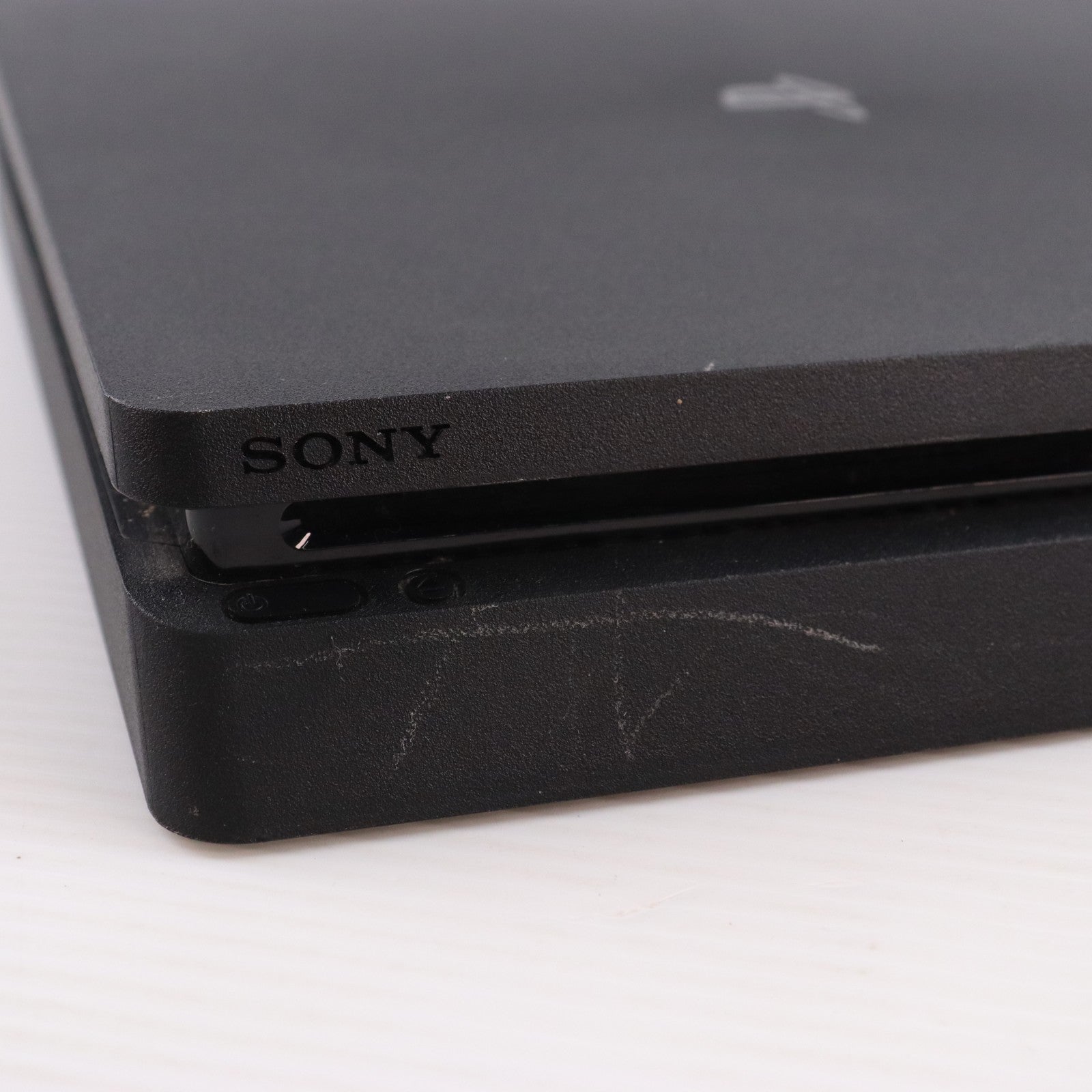 【中古即納】[PS4] (本体) PlayStation 4(プレイステーション4) ジェット・ブラック 1TB SIE(CUH-2000BB01)(20160915)