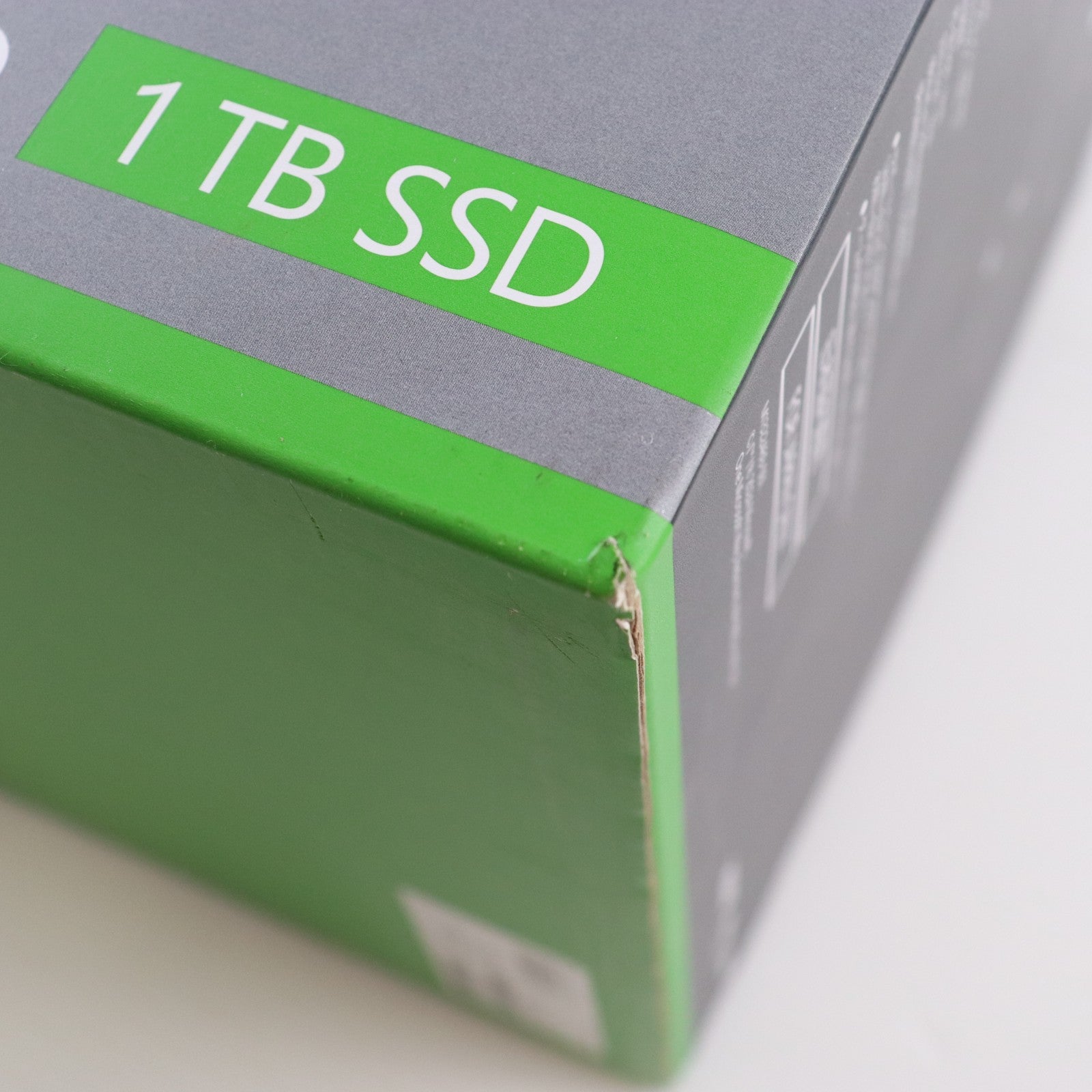 【中古即納】[XboxX/S] (本体) Xbox Series X 1TB デジタルエディション 日本マイクロソフト(EP2-00708)(20241015)