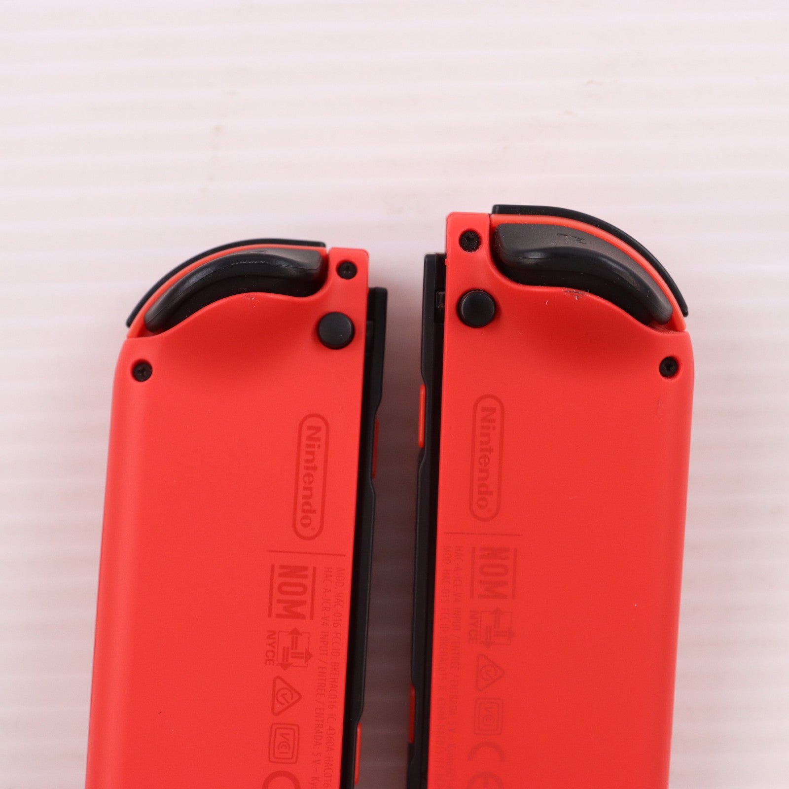 【中古即納】[Switch] (本体) Nintendo Switch(ニンテンドースイッチ) 有機ELモデル マリオレッド 任天堂(HEG-S-RAAAA)(20231006)
