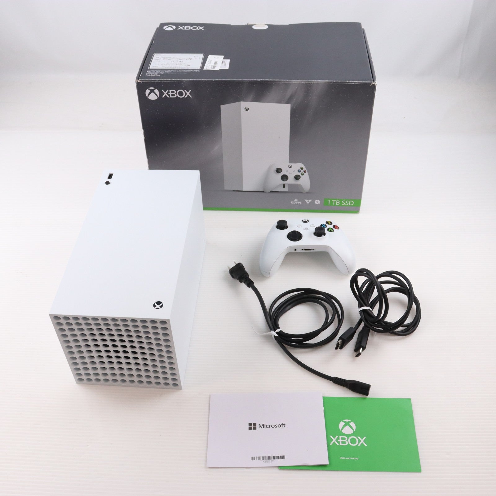 【中古即納】[XboxX/S] (本体) Xbox Series X 1TB デジタルエディション 日本マイクロソフト(EP2-00708)(20241015)