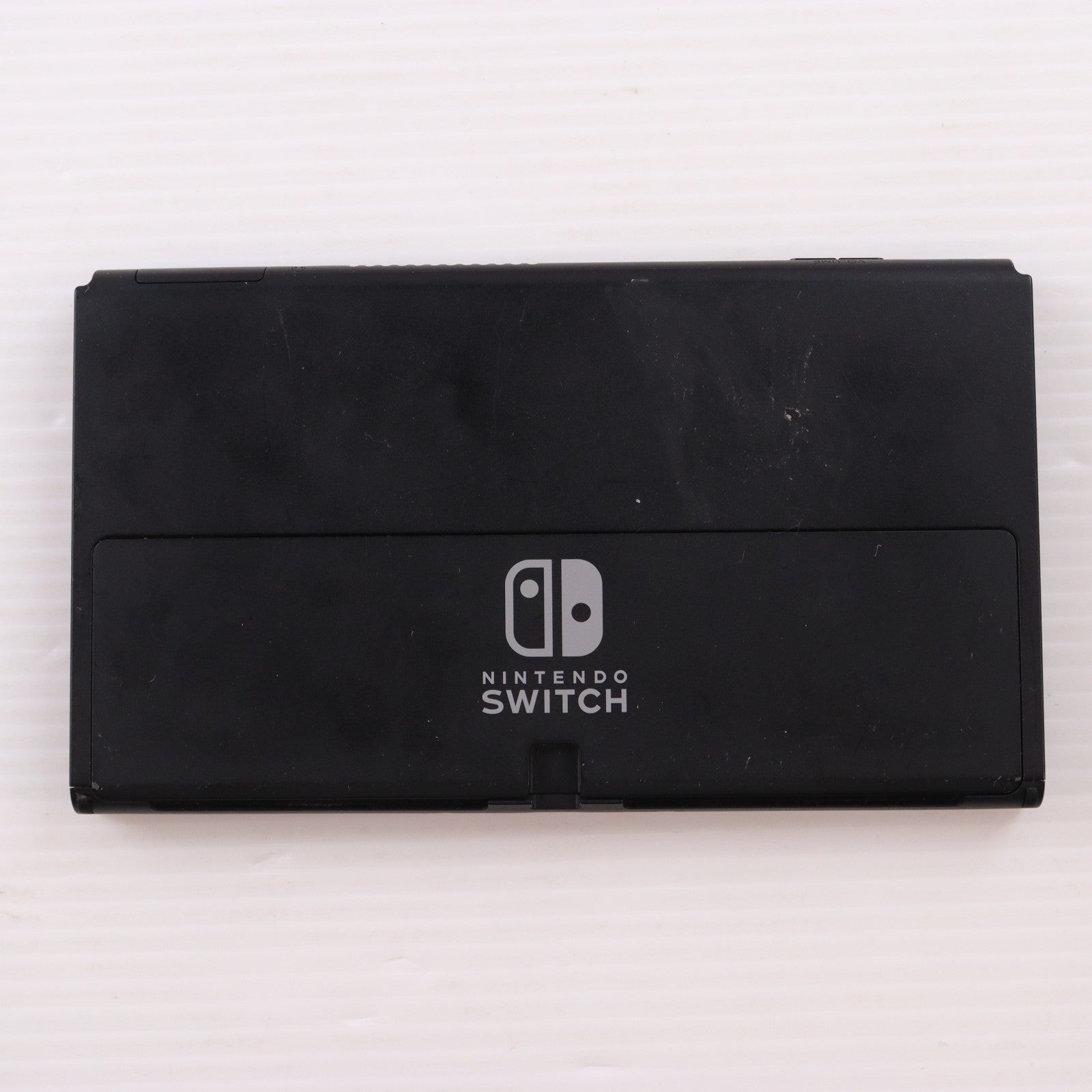 【中古即納】[Switch] (本体) Nintendo Switch(ニンテンドースイッチ) 有機ELモデル Joy-Con(L)/(R) ホワイト 任天堂(HEG-S-KAAAA)(20211008)