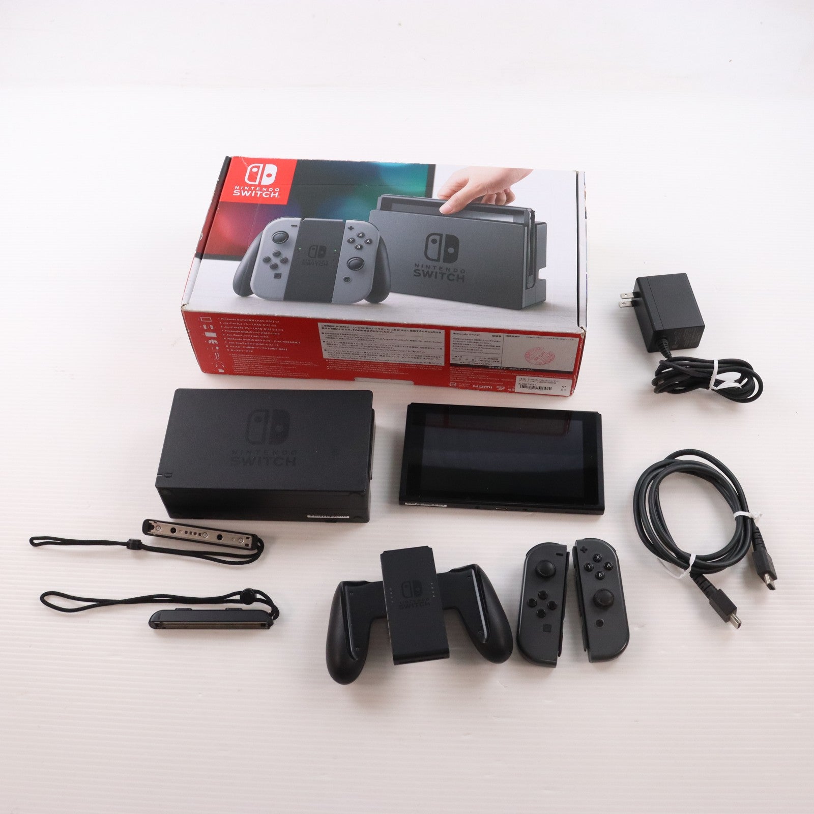 【中古即納】[Switch] (本体) Nintendo Switch(ニンテンドースイッチ) Joy-Con(L)/R グレー 任天堂(HAC-S-KAAAA)(20170303)