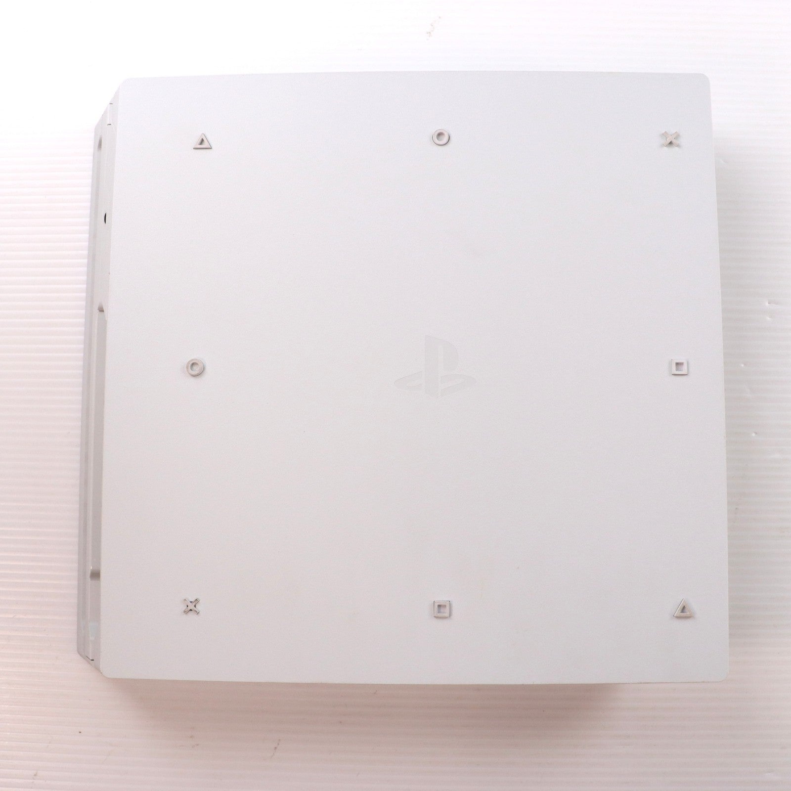 【中古即納】[PS4] (本体) PlayStation4 Pro(プレイステーション4 プロ) グレイシャー・ホワイト HDD1TB SIE(CUH-7000BB02)(20170906)