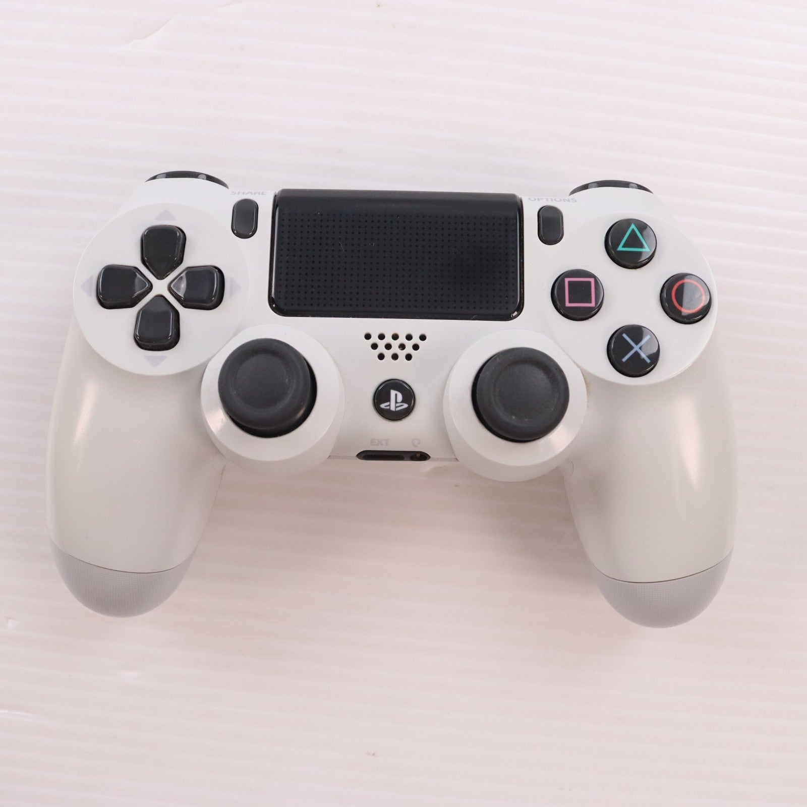 【中古即納】[PS4] (本体) PlayStation4 Pro(プレイステーション4 プロ) グレイシャー・ホワイト HDD1TB SIE(CUH-7000BB02)(20170906)