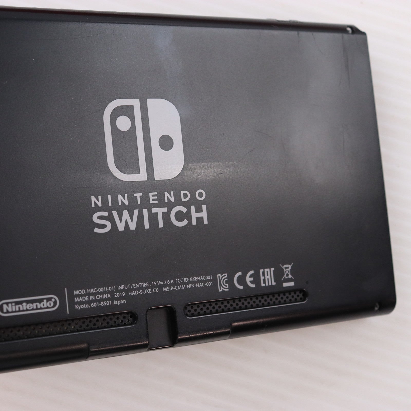 【中古即納】[Switch] (本体) Nintendo Switch(ニンテンドースイッチ) Joy-Con(L) ネオンブルー/(R) ネオンレッド 任天堂(HAD-S-KABAA)(20190830)