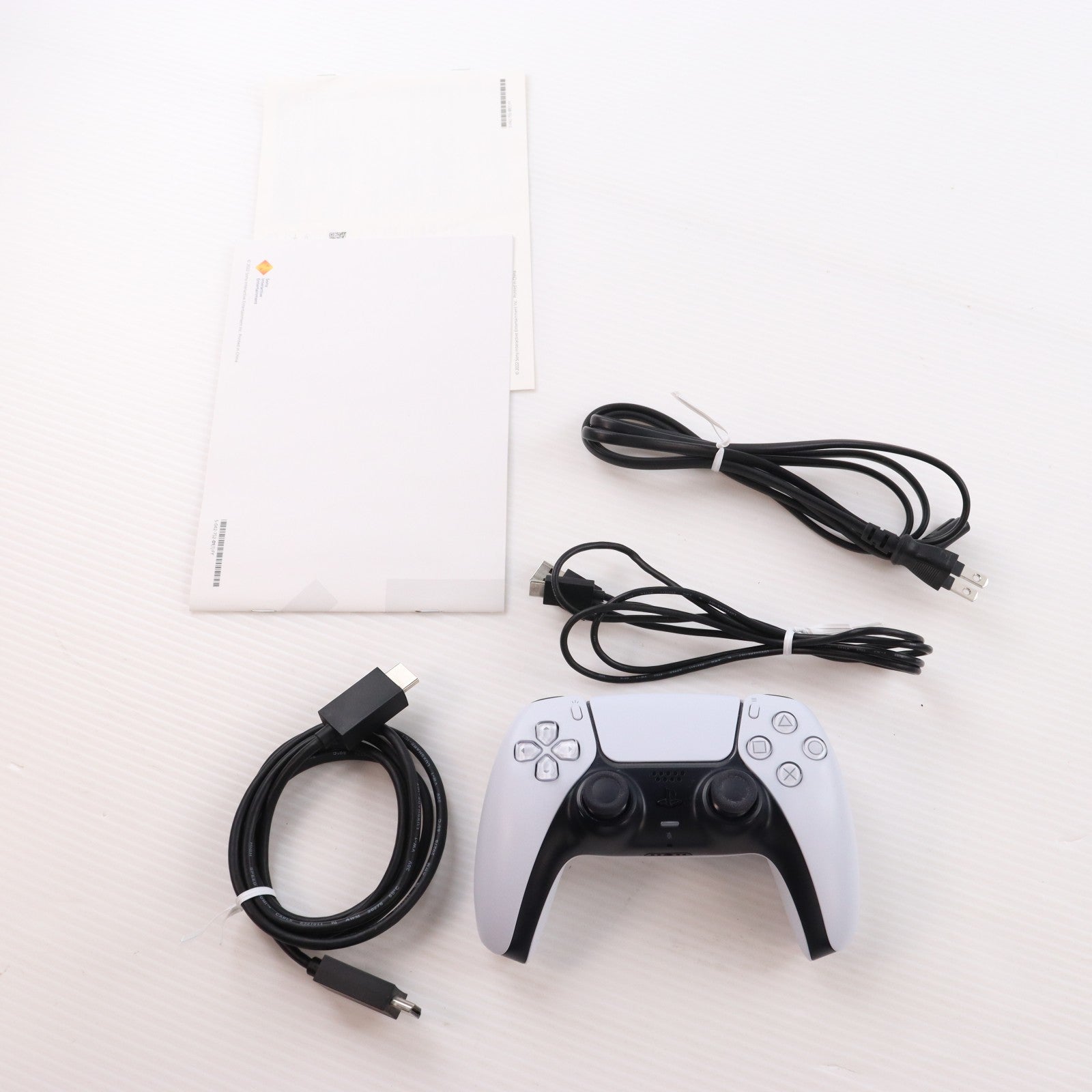 【中古即納】[PS5] (本体) PlayStation 5(プレイステーション5) slimモデル(スリムモデル) SIE(CFI-2000A01)(20231110)