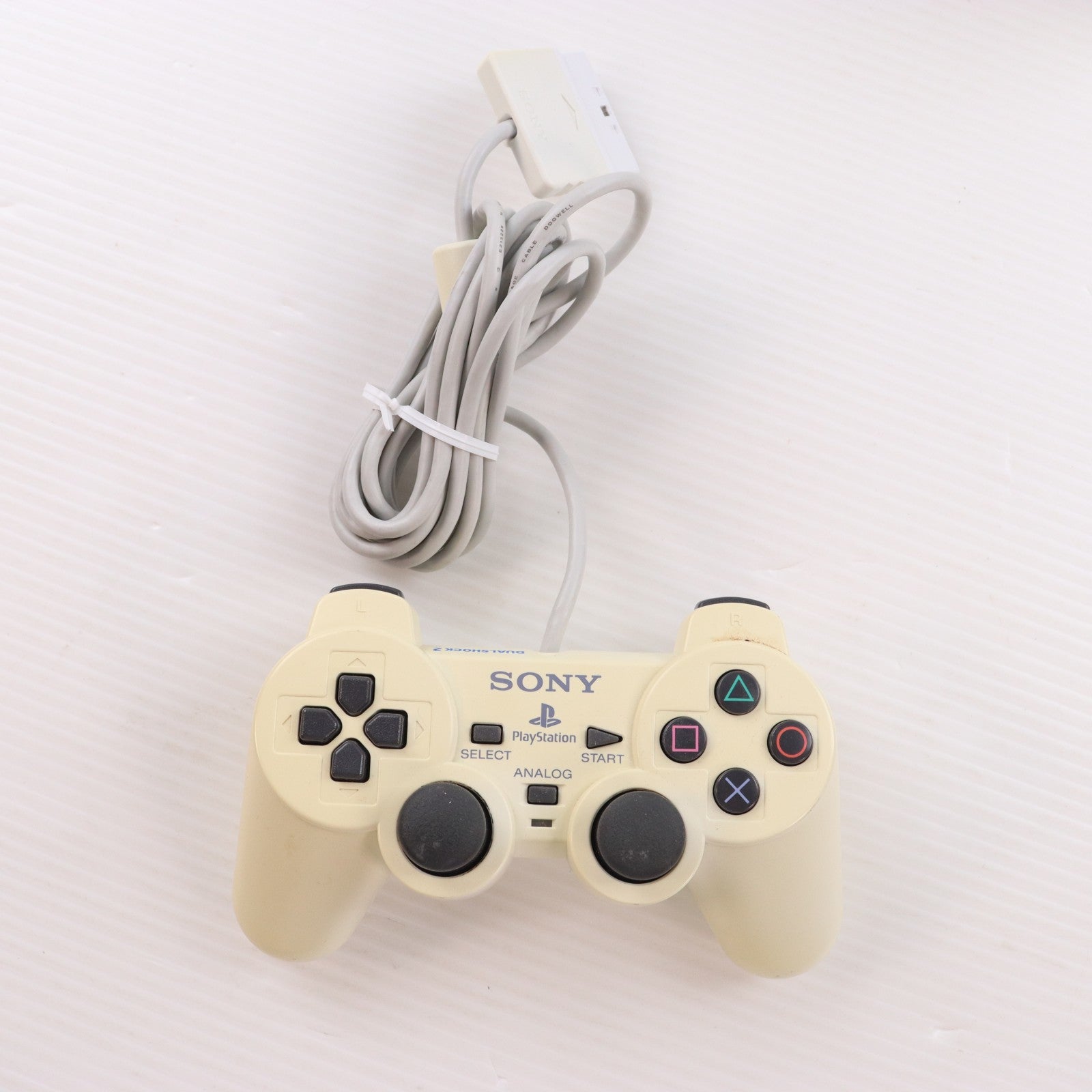 【中古即納】[PS2] (本体) PlayStation 2(プレイステーション2) セラミック・ホワイト SCE(SCPH-70000CW)(20050526)