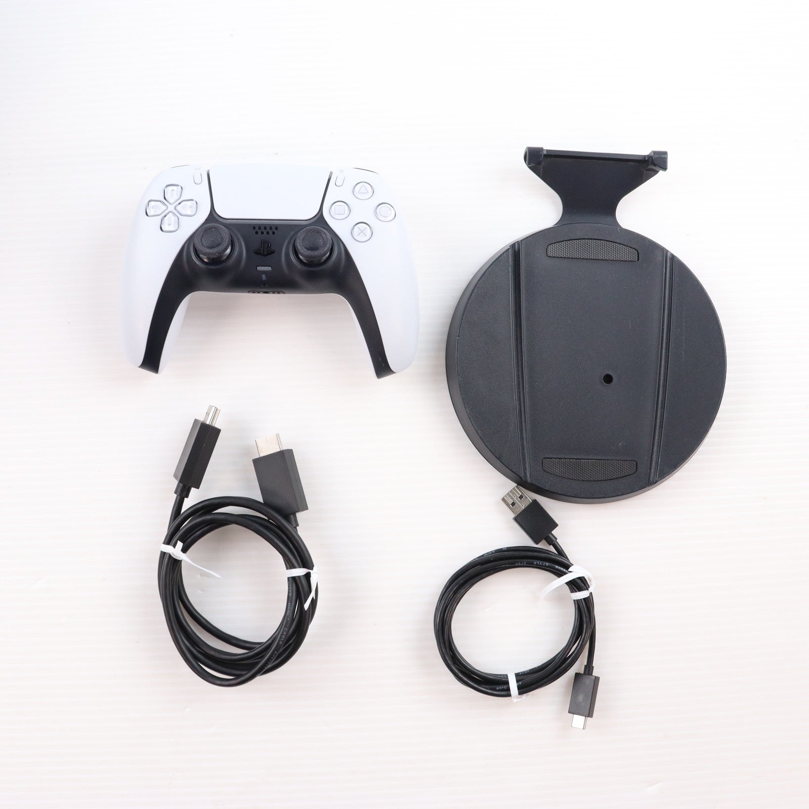 【中古即納】[PS5] (本体) PlayStation 5(プレイステーション5) デジタル・エディション SIE(CFI-1100B01)(20210720)