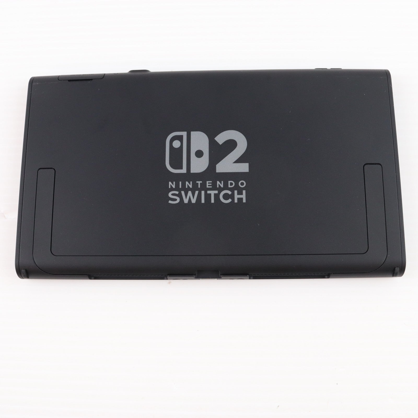 【中古即納】[Switch2] (本体) Nintendo Switch 2(ニンテンドースイッチ2)(日本語・国内専用) 任天堂(BEE-S-KB6CA)(20250605)