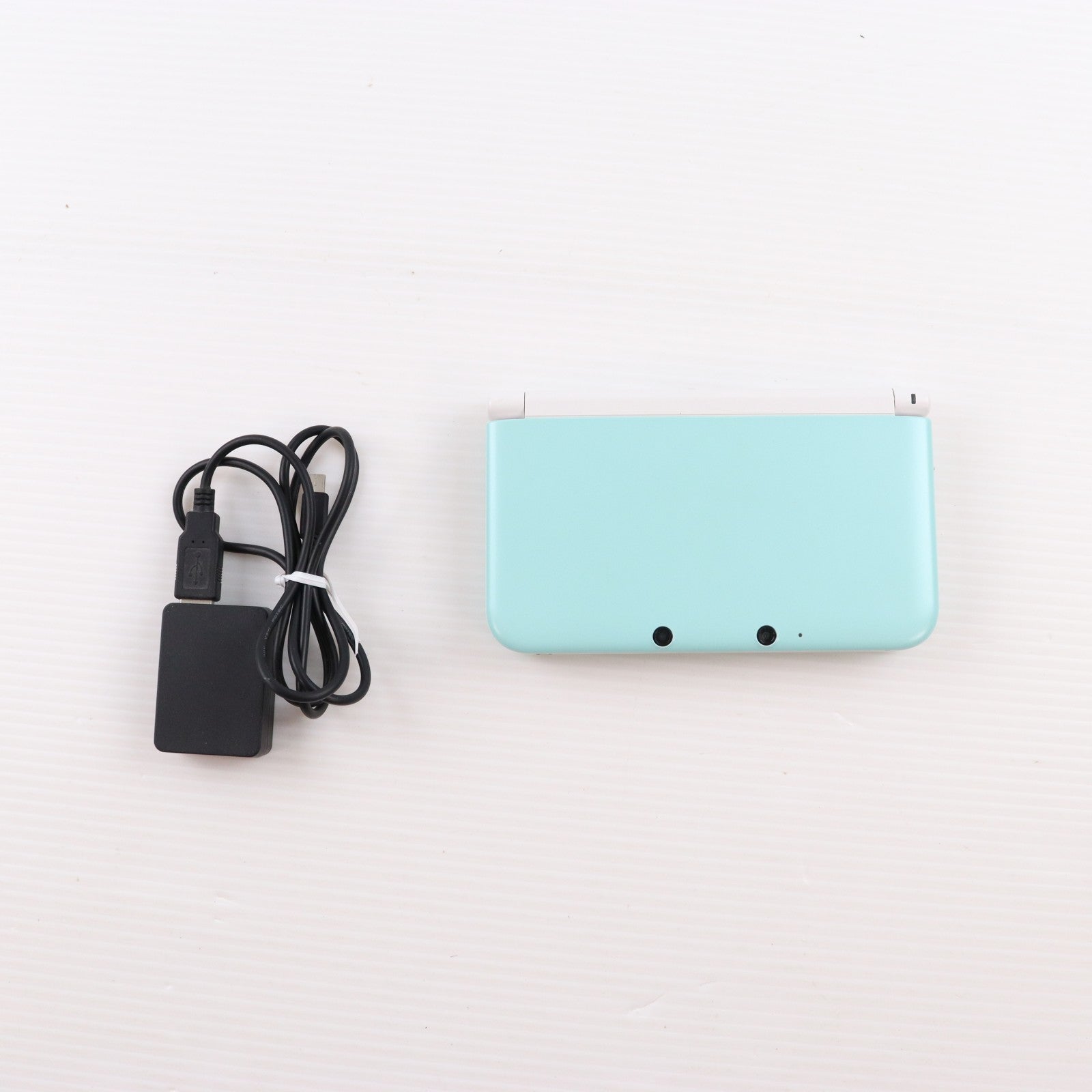 【中古即納】[3DS] (本体) ニンテンドー3DS LL ミント×ホワイト 任天堂(SPR-S-MAAA)(20130418)