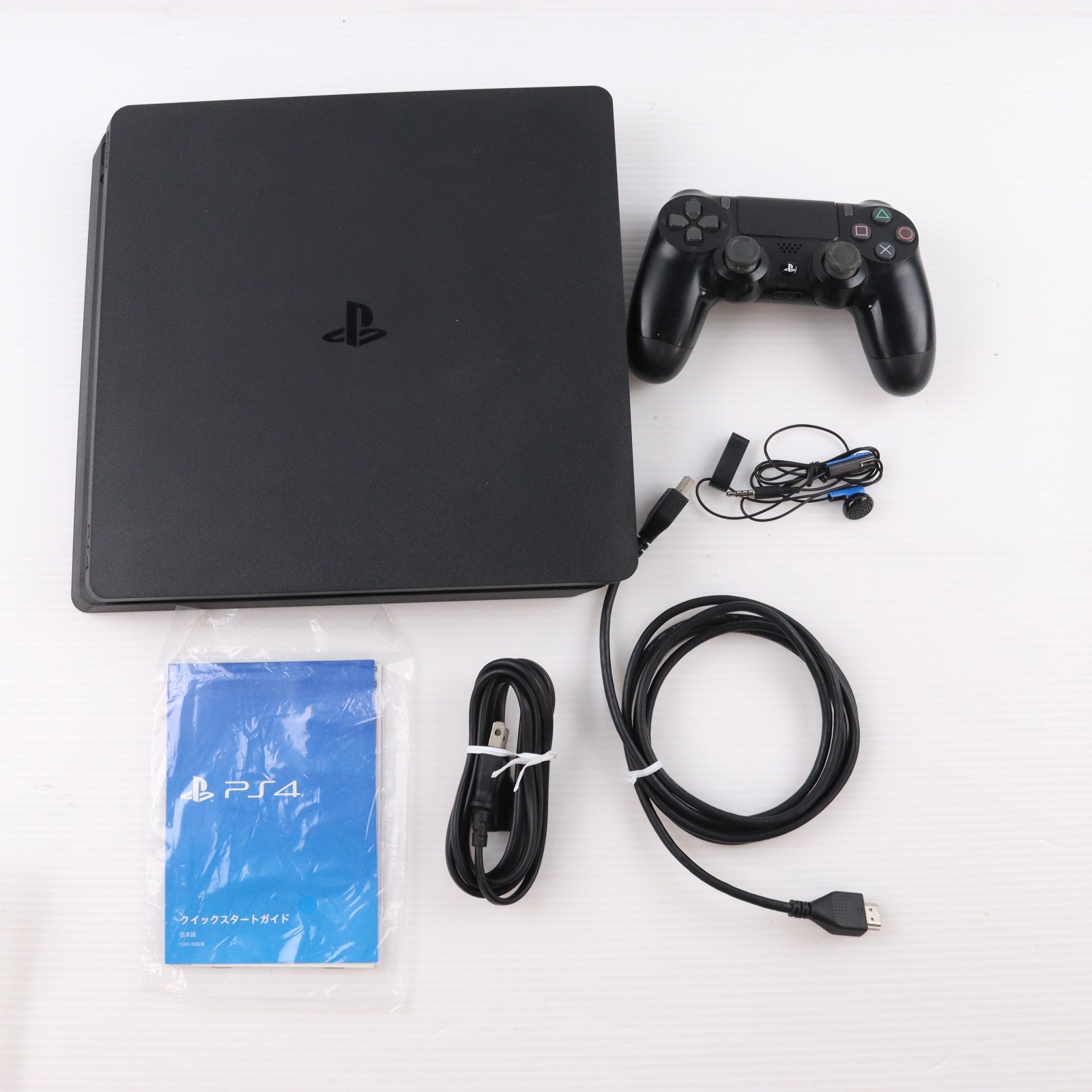【中古即納】[PS4] (本体) PlayStation 4(プレイステーション4) ジェット・ブラック 1TB SIE(CUH-2000BB01)(20160915)