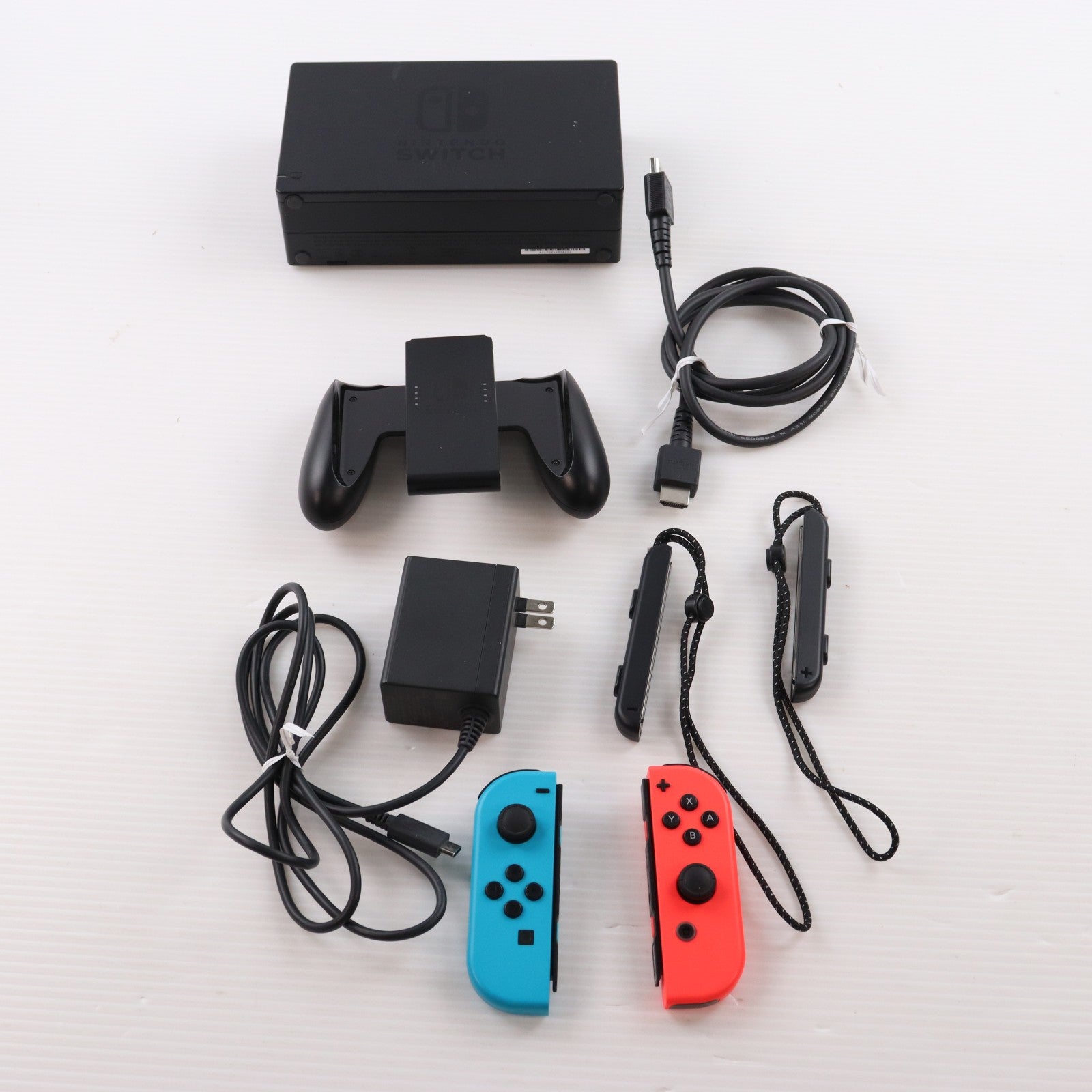 【中古即納】[Switch] (本体) Nintendo Switch(ニンテンドースイッチ) 有機ELモデル Joy-Con(L) ネオンブルー/(R) ネオンレッド 任天堂(HEG-S-KABAA)(20211008)