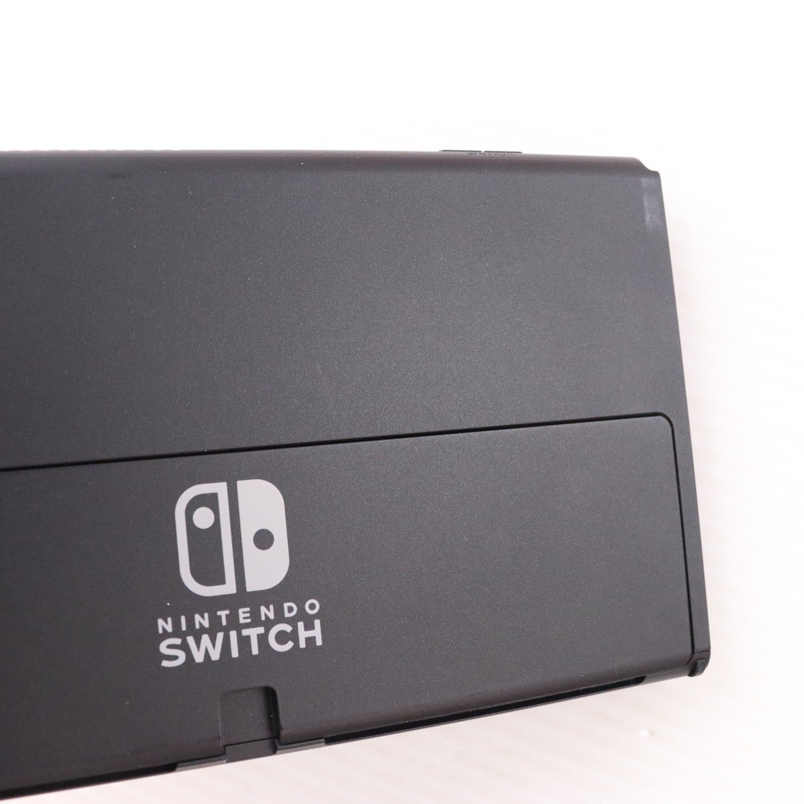 【中古即納】[Switch] (本体) Nintendo Switch(ニンテンドースイッチ) 有機ELモデル Joy-Con(L)/(R) ホワイト 任天堂(HEG-S-KAAAA)(20211008)