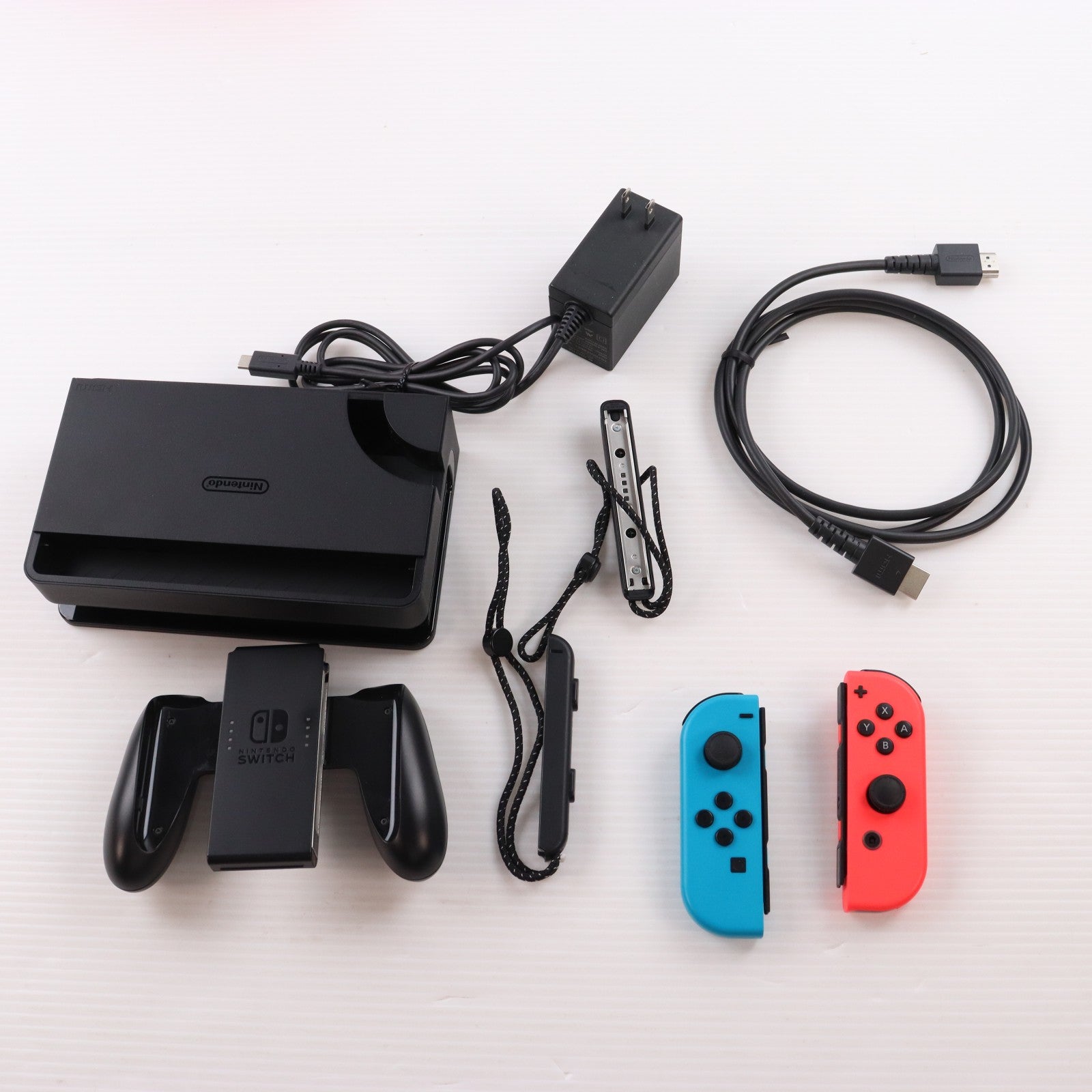 【中古即納】[Switch] (本体) Nintendo Switch(ニンテンドースイッチ) 有機ELモデル Joy-Con(L) ネオンブルー/(R) ネオンレッド 任天堂(HEG-S-KABAA)(20211008)