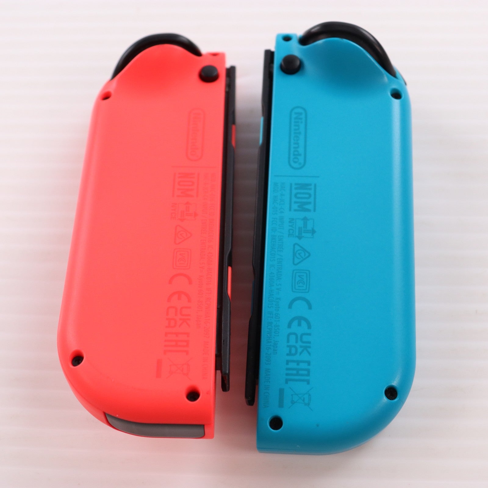 【中古即納】[Switch] (本体) Nintendo Switch(ニンテンドースイッチ) 有機ELモデル Joy-Con(L) ネオンブルー/(R) ネオンレッド 任天堂(HEG-S-KABAA)(20211008)