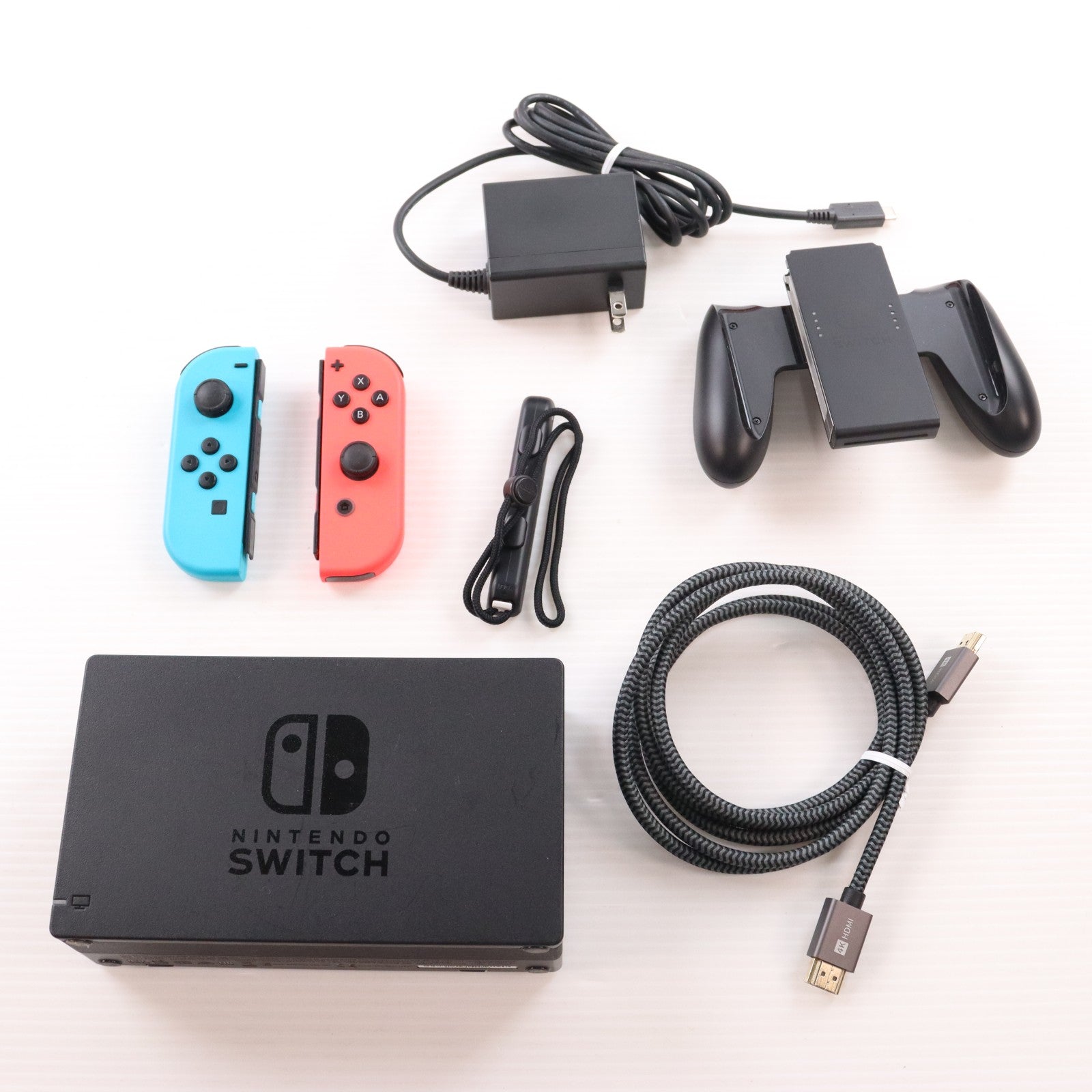【中古即納】[Switch] (本体) Nintendo Switch(ニンテンドースイッチ) Joy-Con(L) ネオンブルー/(R) ネオンレッド 任天堂(HAD-S-KABAA)(20190830)