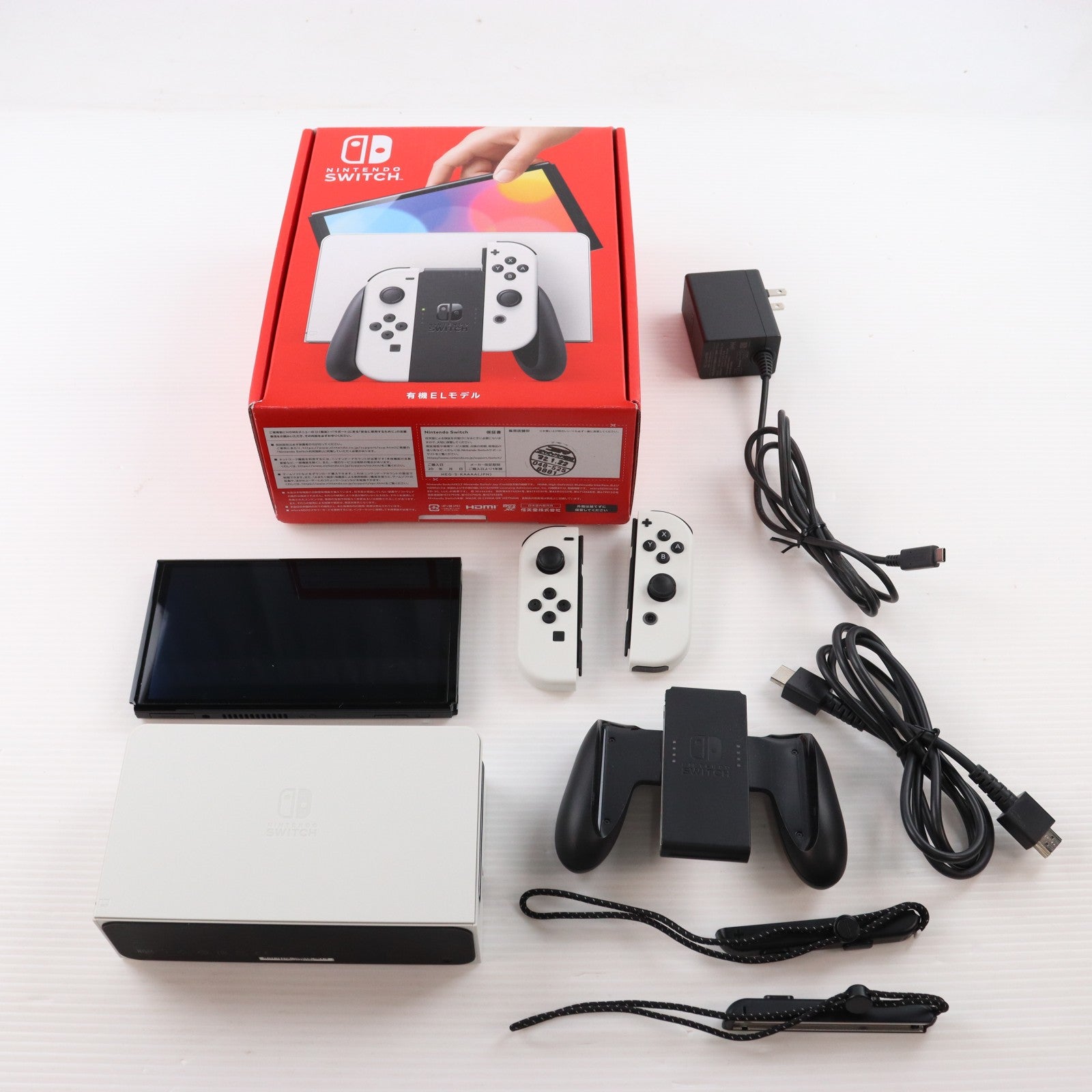 【中古即納】[Switch] (本体) Nintendo Switch(ニンテンドースイッチ) 有機ELモデル Joy-Con(L)/(R) ホワイト 任天堂(HEG-S-KAAAA)(20211008)