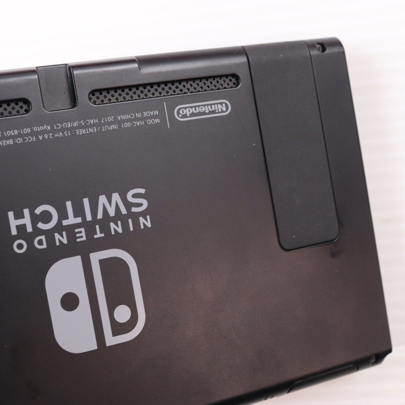 【中古即納】[Switch] (本体) Nintendo Switch(ニンテンドースイッチ) Joy-Con(L)/R グレー 任天堂(HAC-S-KAAAA)(20170303)