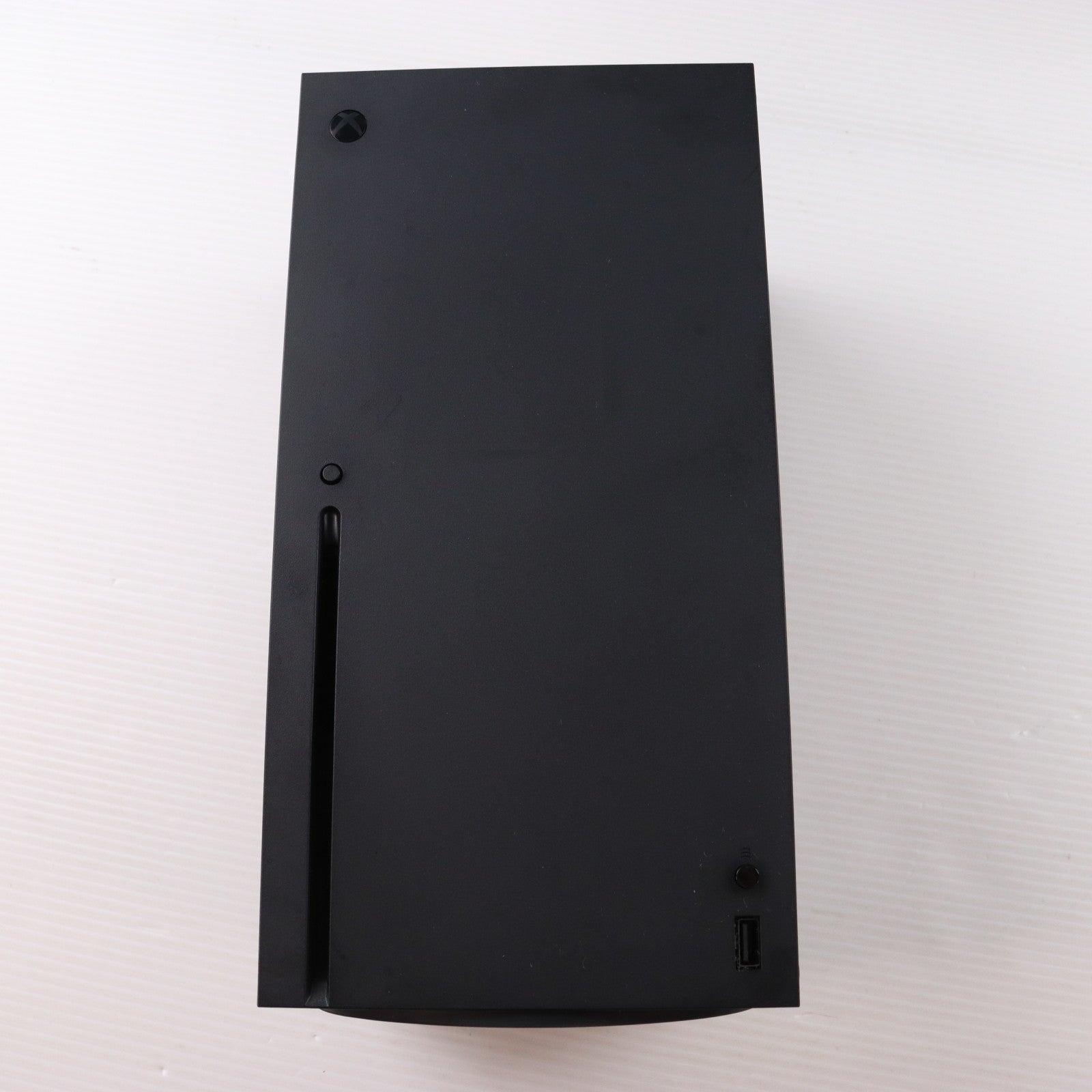 【中古即納】[XboxX/S] (本体) Xbox Series X 1TB 日本マイクロソフト(RRT-00015)(20201110)