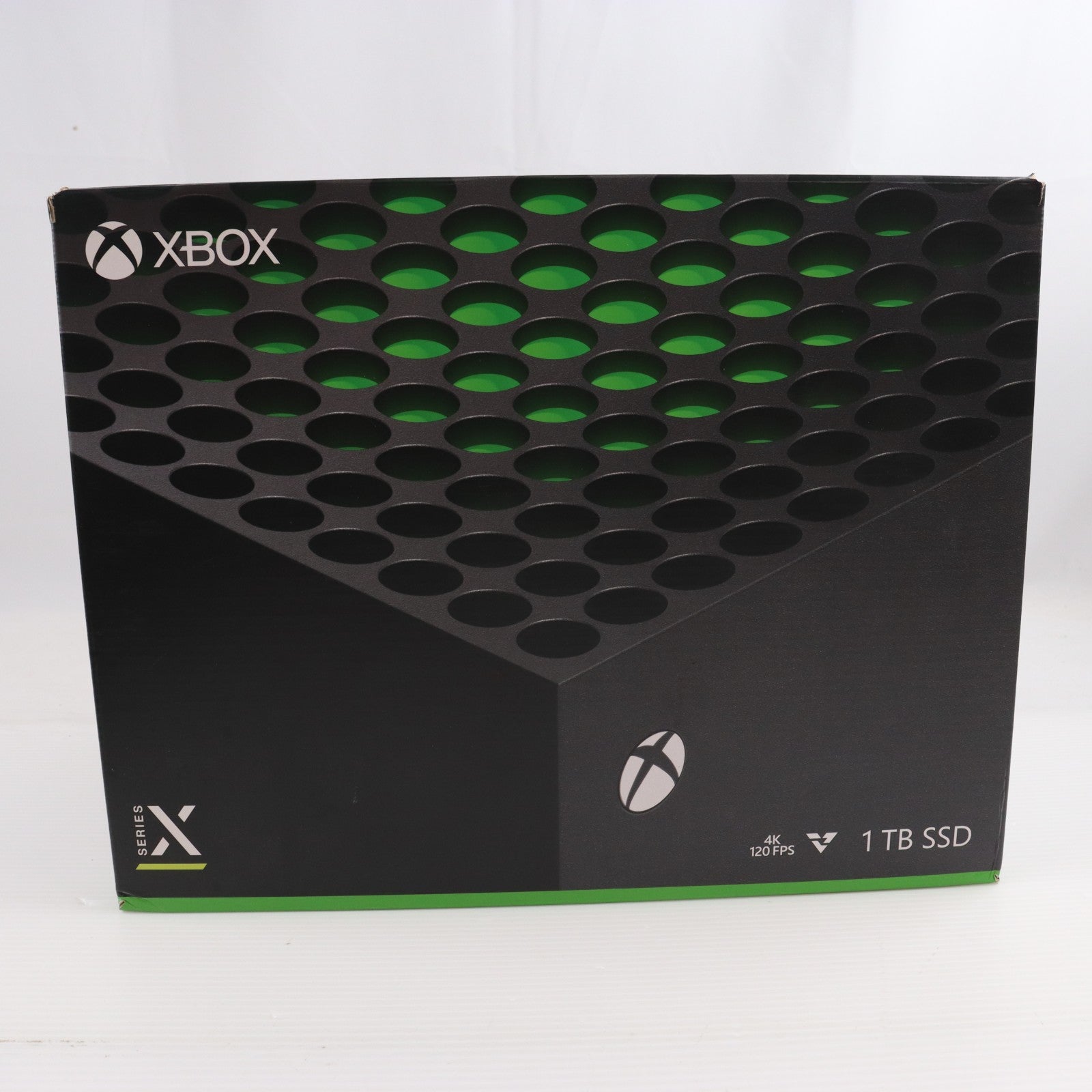 【中古即納】[XboxX/S] (本体) Xbox Series X 1TB 日本マイクロソフト(RRT-00015)(20201110)