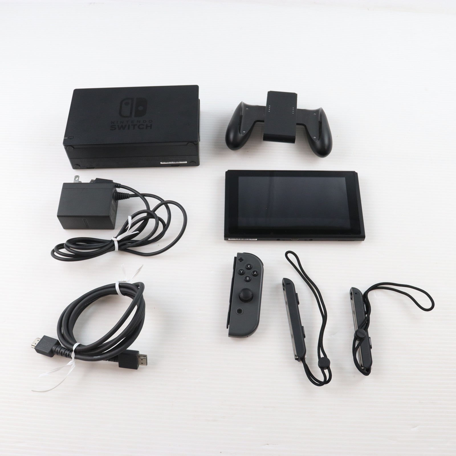 【中古即納】[Switch] (本体) Nintendo Switch(ニンテンドースイッチ) Joy-Con(L)/R グレー 任天堂(HAC-S-KAAAA)(20170303)