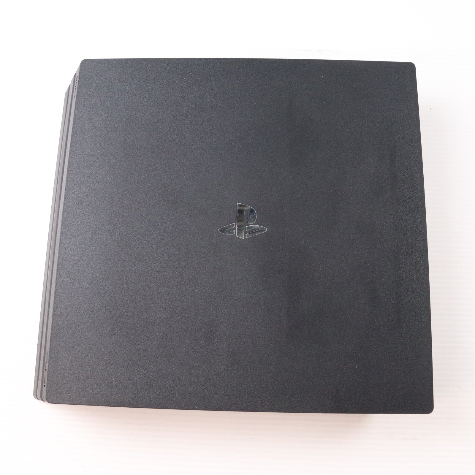 【中古即納】[PS4] (本体) PlayStation 4 Pro(プレイステーション4 プロ) ジェット・ブラック 1TB SIE(CUH-7100BB01)(20170929)