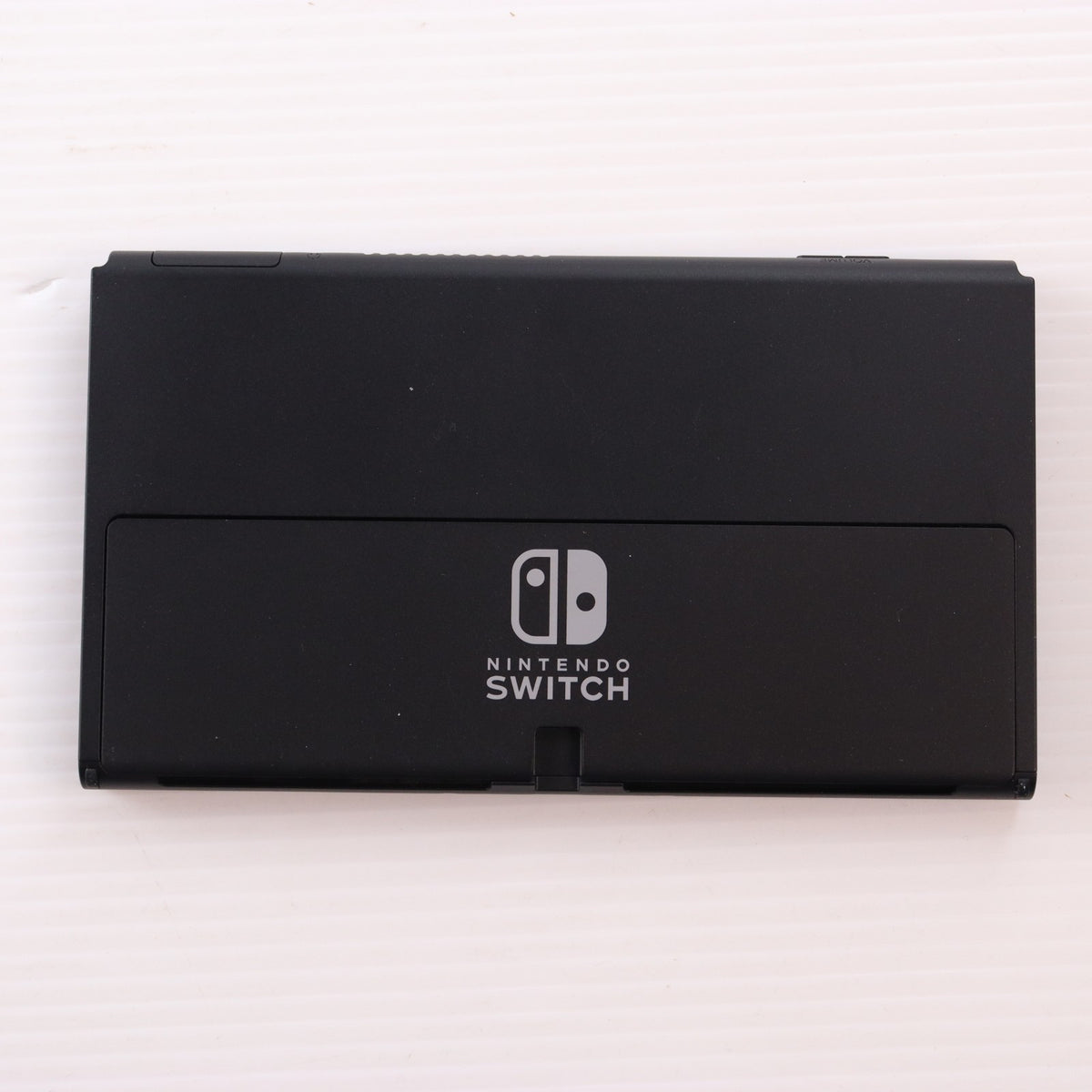 【中古即納】[Switch] (本体) Nintendo Switch(ニンテンドースイッチ) 有機ELモデル Joy-Con(L)/(R) ホワイト 任天堂(HEG-S-KAAAA)(20211008)