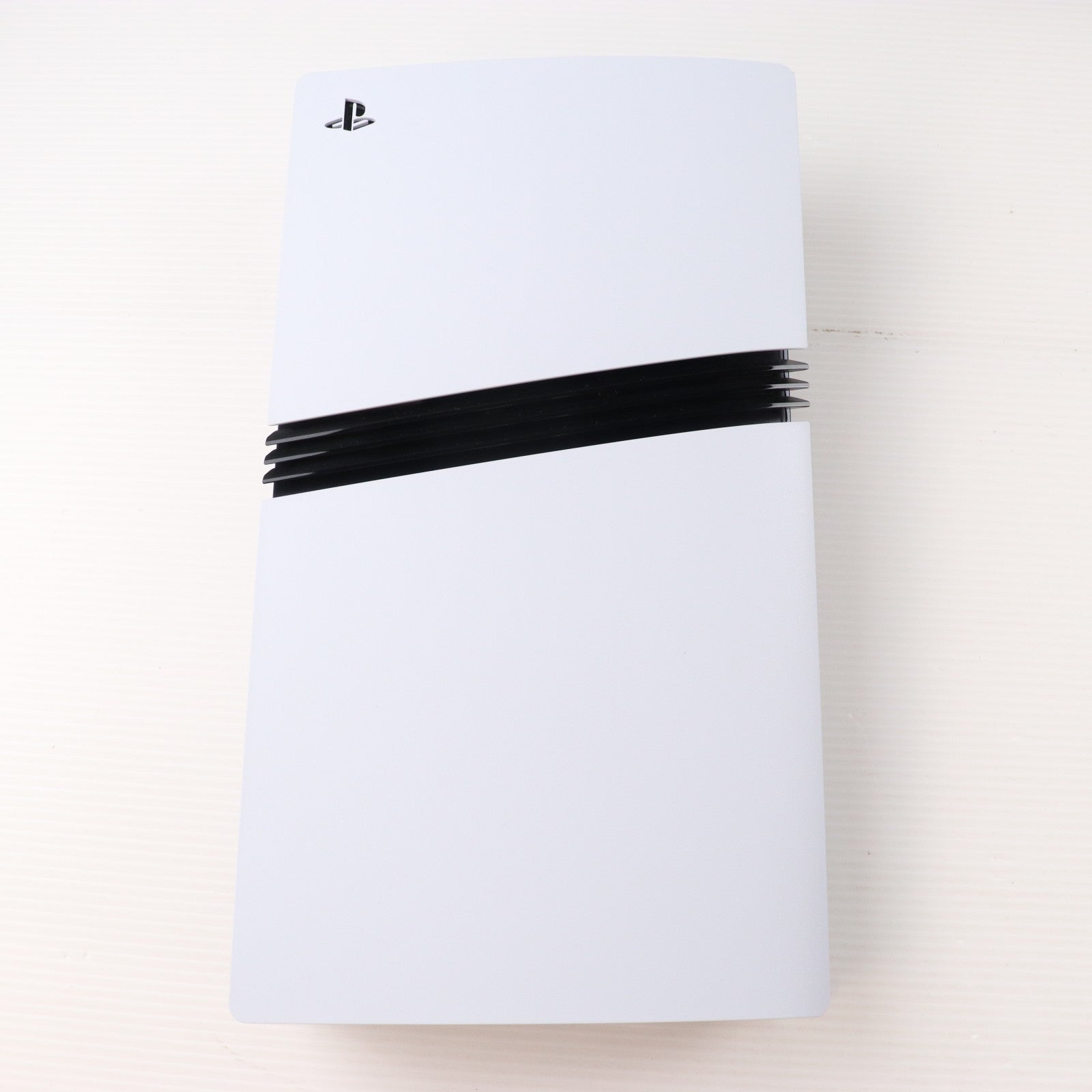 【中古即納】[PS5] (本体) PlayStation5 Pro(プレイステーション5 プロ) SIE(CFI-7000B01)(20241107)