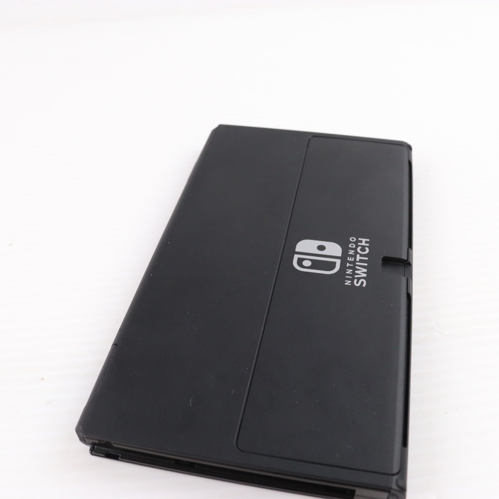 【中古即納】[Switch] (本体) Nintendo Switch(ニンテンドースイッチ) 有機ELモデル Joy-Con(L)/(R) ホワイト 任天堂(HEG-S-KAAAA)(20211008)