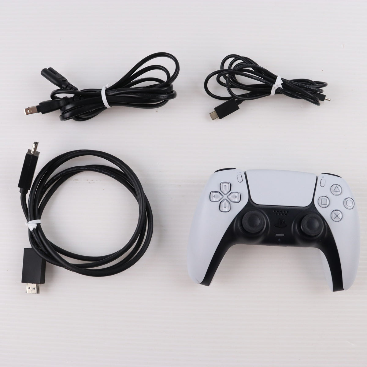 【中古即納】[PS5] (本体) PlayStation 5(プレイステーション5) SIE(CFI-1200A01)(20220915)