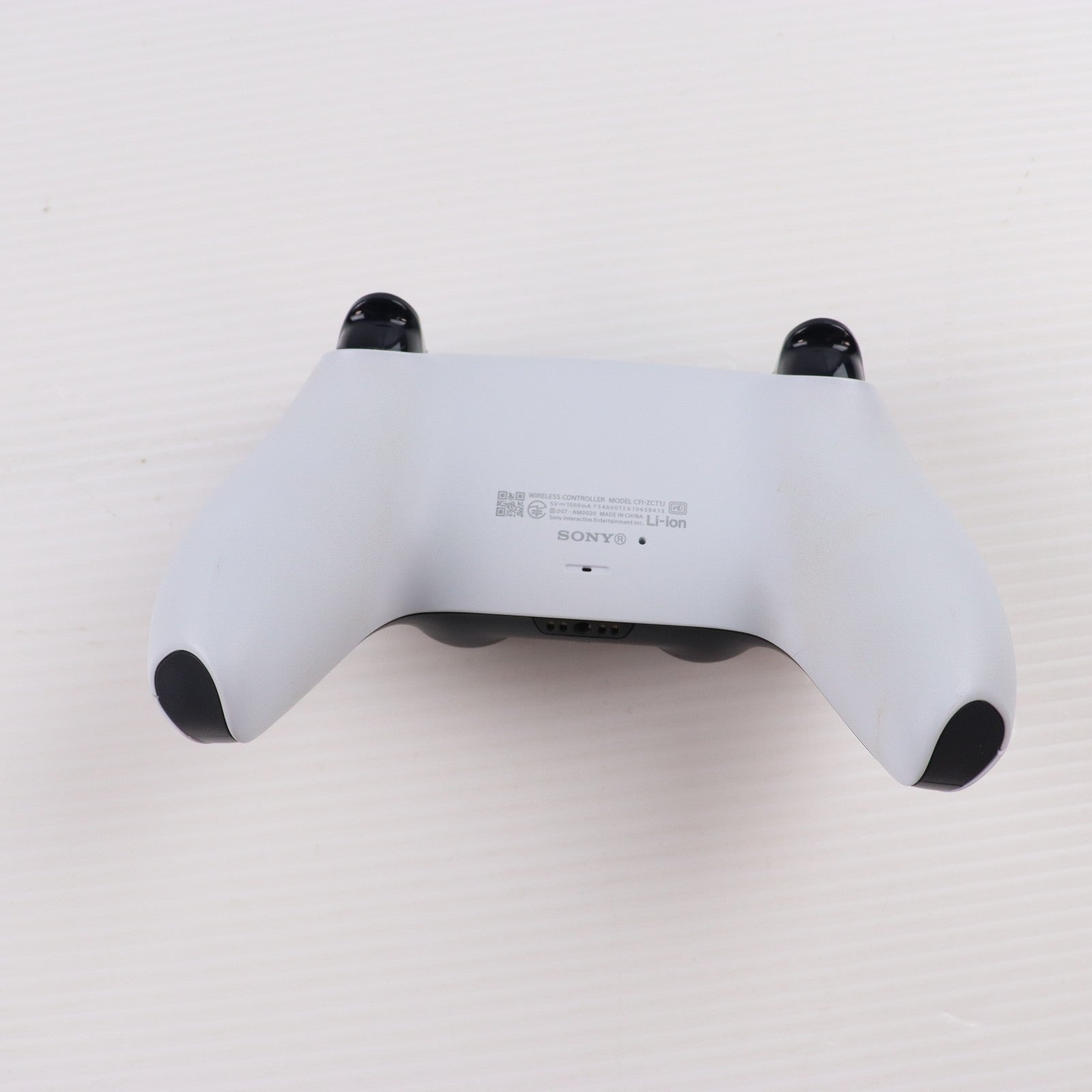 【中古即納】[PS5] (本体) PlayStation 5(プレイステーション5) SIE(CFI-1200A01)(20220915)