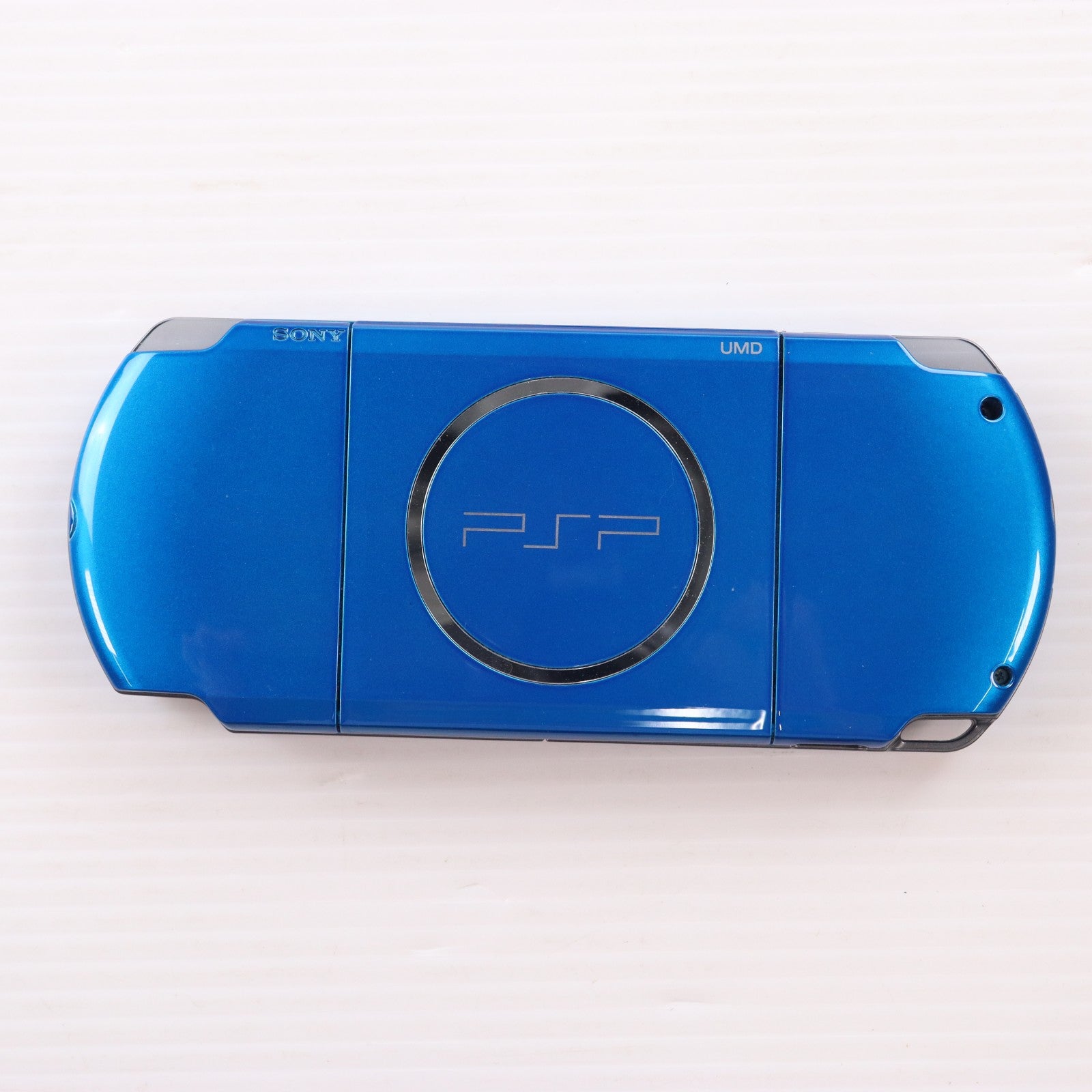 【中古即納】[PSP] (本体) PlayStation Portable(プレイステーション・ポータブル) バリューパック バイブラント・ブルー SCE(PSPJ-30002)(20090305)