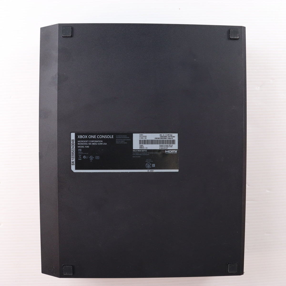 【中古即納】[XboxOne] (本体) Xbox One(タイタンフォール同梱版) 日本マイクロソフト(5C7-00034)(20140904)