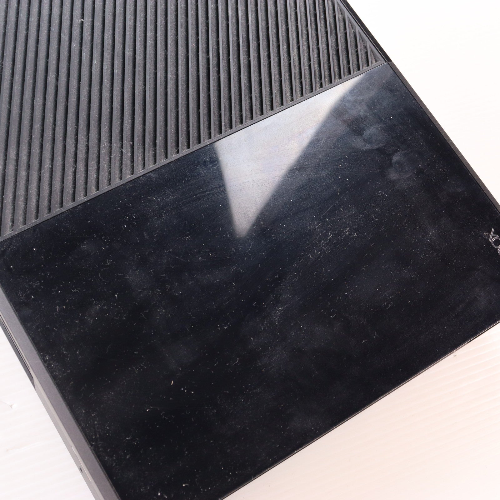 【中古即納】[XboxOne] (本体) Xbox One(タイタンフォール同梱版) 日本マイクロソフト(5C7-00034)(20140904)