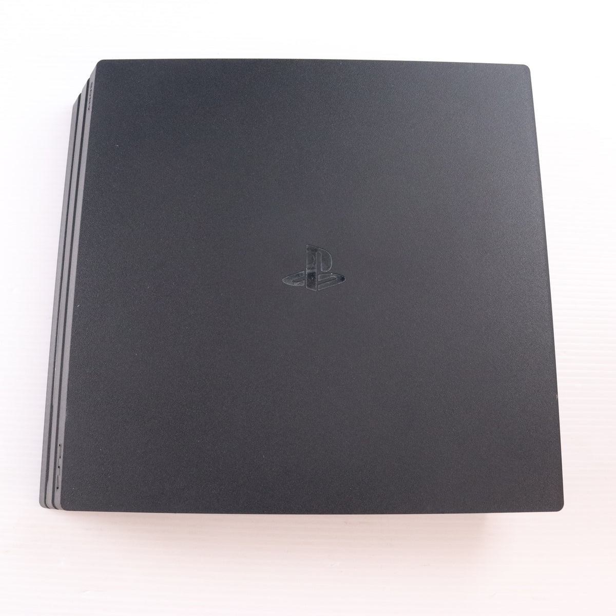 【中古即納】[PS4] (本体) PlayStation 4 Pro(プレイステーション4 プロ) ジェット・ブラック 1TB SIE(CUH-7000BB01)(20161110)