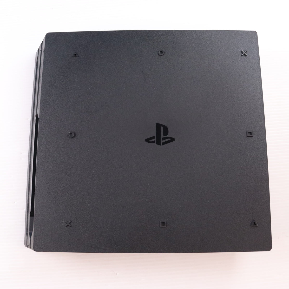 【中古即納】[PS4] (本体) PlayStation 4 Pro(プレイステーション4 プロ) ジェット・ブラック 1TB SIE(CUH-7000BB01)(20161110)