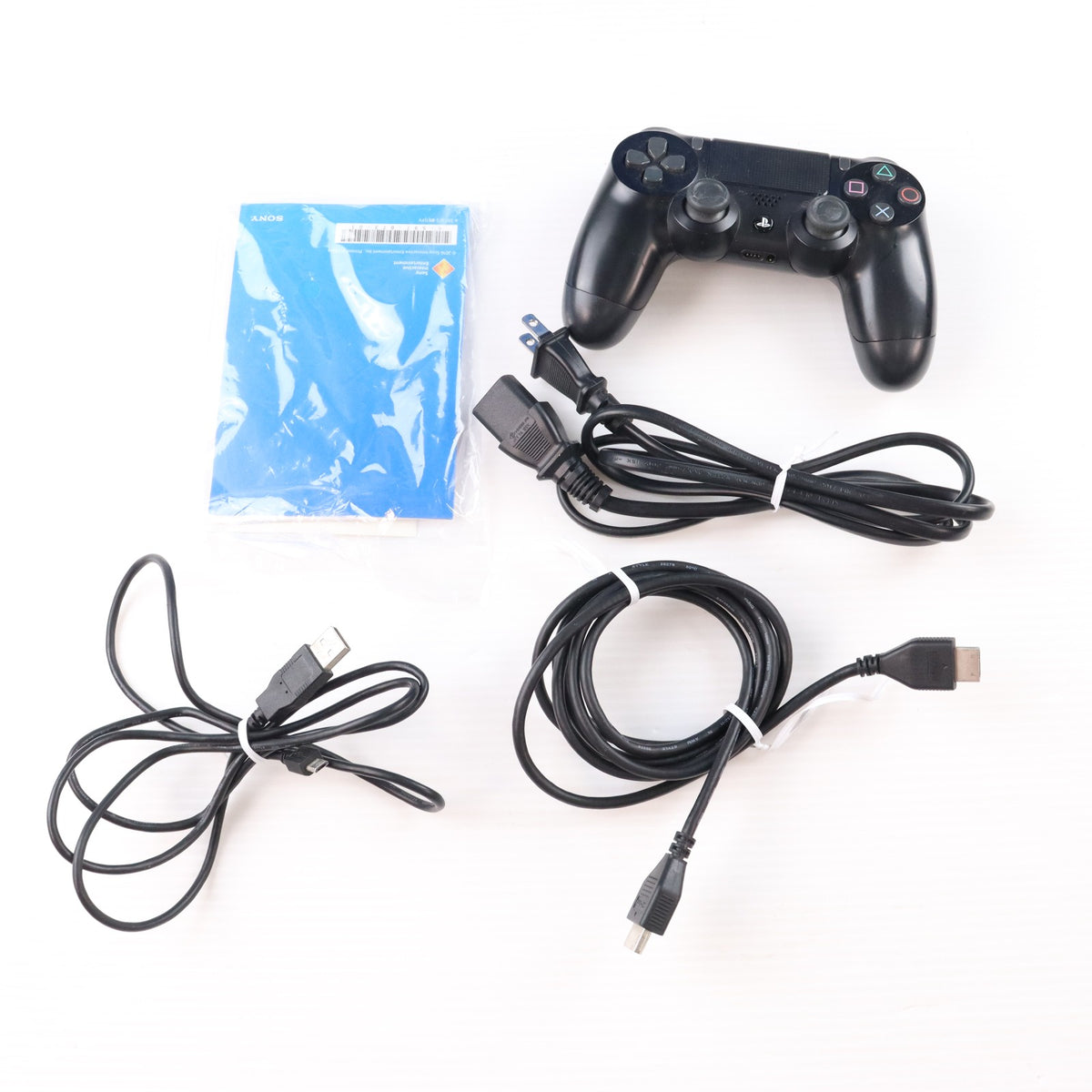 【中古即納】[PS4] (本体) PlayStation 4 Pro(プレイステーション4 プロ) ジェット・ブラック 1TB SIE(CUH-7000BB01)(20161110)