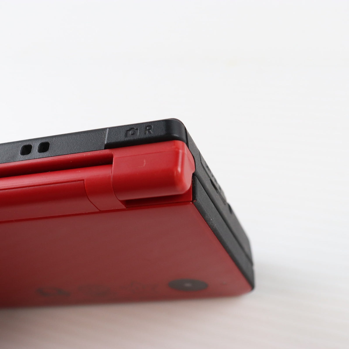 【中古即納】[NDS] (本体) ニンテンドーDsi LL(スーパーマリオ25周年仕様) 任天堂(UTL-S-MRKA)(20101028)