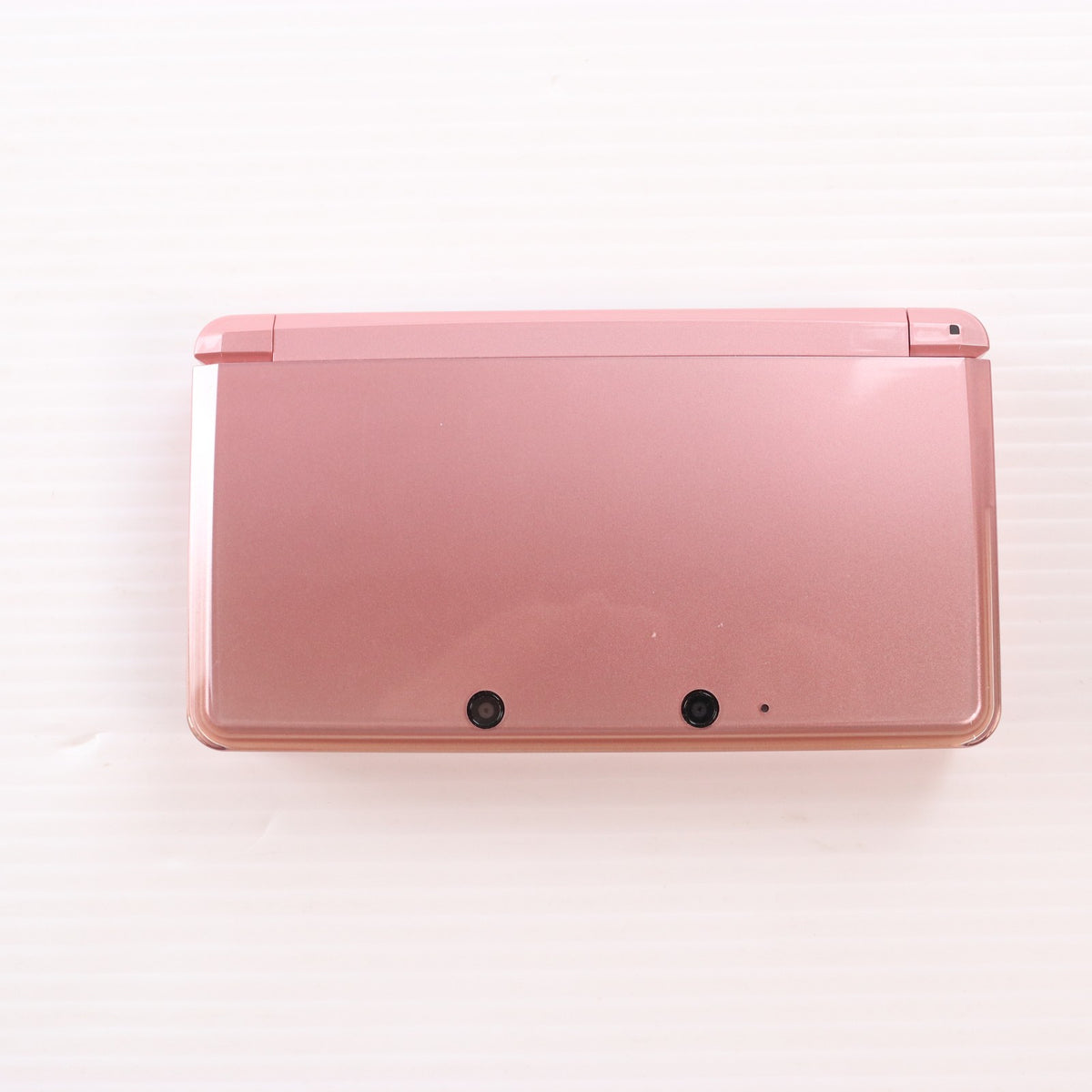 【中古即納】[3DS] (本体) ニンテンドー3DS ミスティピンク 任天堂(CTR-S-PAAA)(20111020)