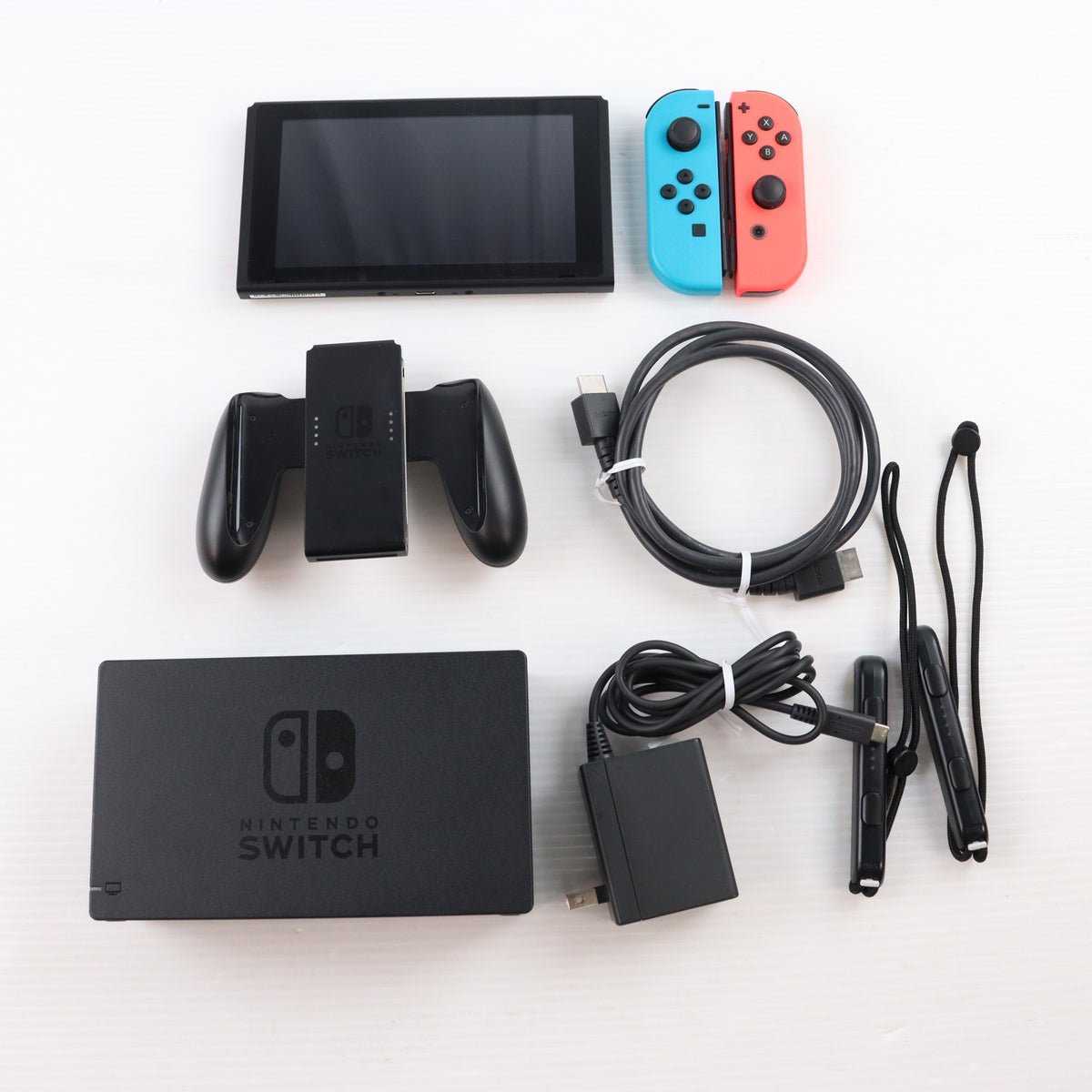 【中古即納】[Switch] (本体) Nintendo Switch(ニンテンドースイッチ) Joy-Con(L) ネオンブルー/R ネオンレッド 任天堂(HAD-S-KABAH)(20190830)