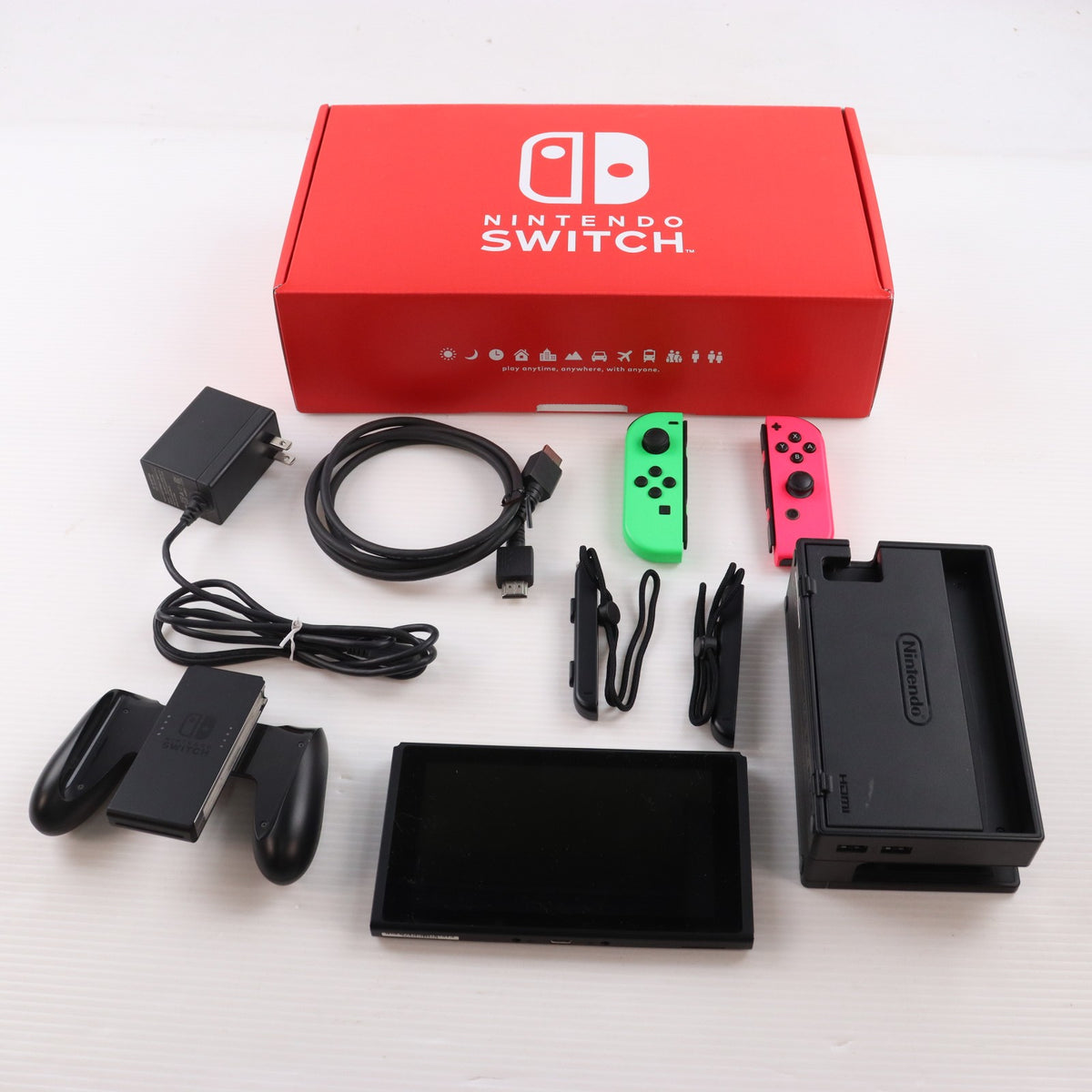 【中古即納】[Switch] (本体) マイニンテンドーストア限定 Nintendo Switchカスタマイズ(ニンテンドースイッチ) Joy-Con(L) ネオングリーン/R ネオンピンク Joy-Conストラップ ネオングリーン/ネオンピンク 任天堂(HAC-S-KAYAA)(20170303)