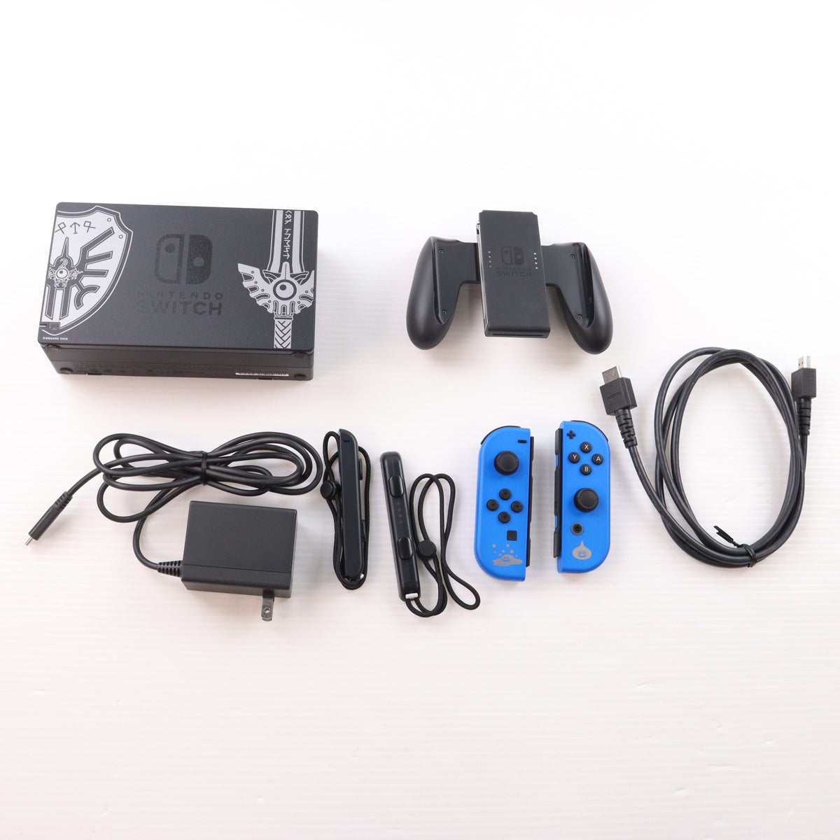 【中古即納】[Switch] (本体) Nintendo Switch(ニンテンドースイッチ) ドラゴンクエストXI S ロトエディション 任天堂(HAC-S-KBAEA)(20190927)