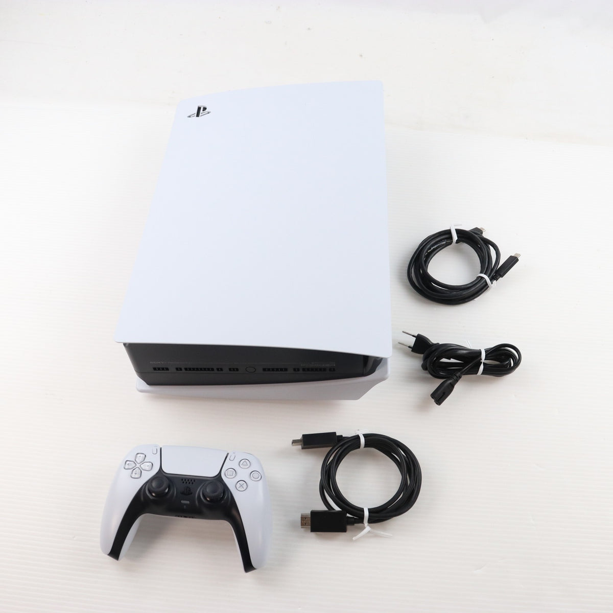 【中古即納】[PS5] (本体) PlayStation 5(プレイステーション5) SIE(CFI-1100A01)(20210824)