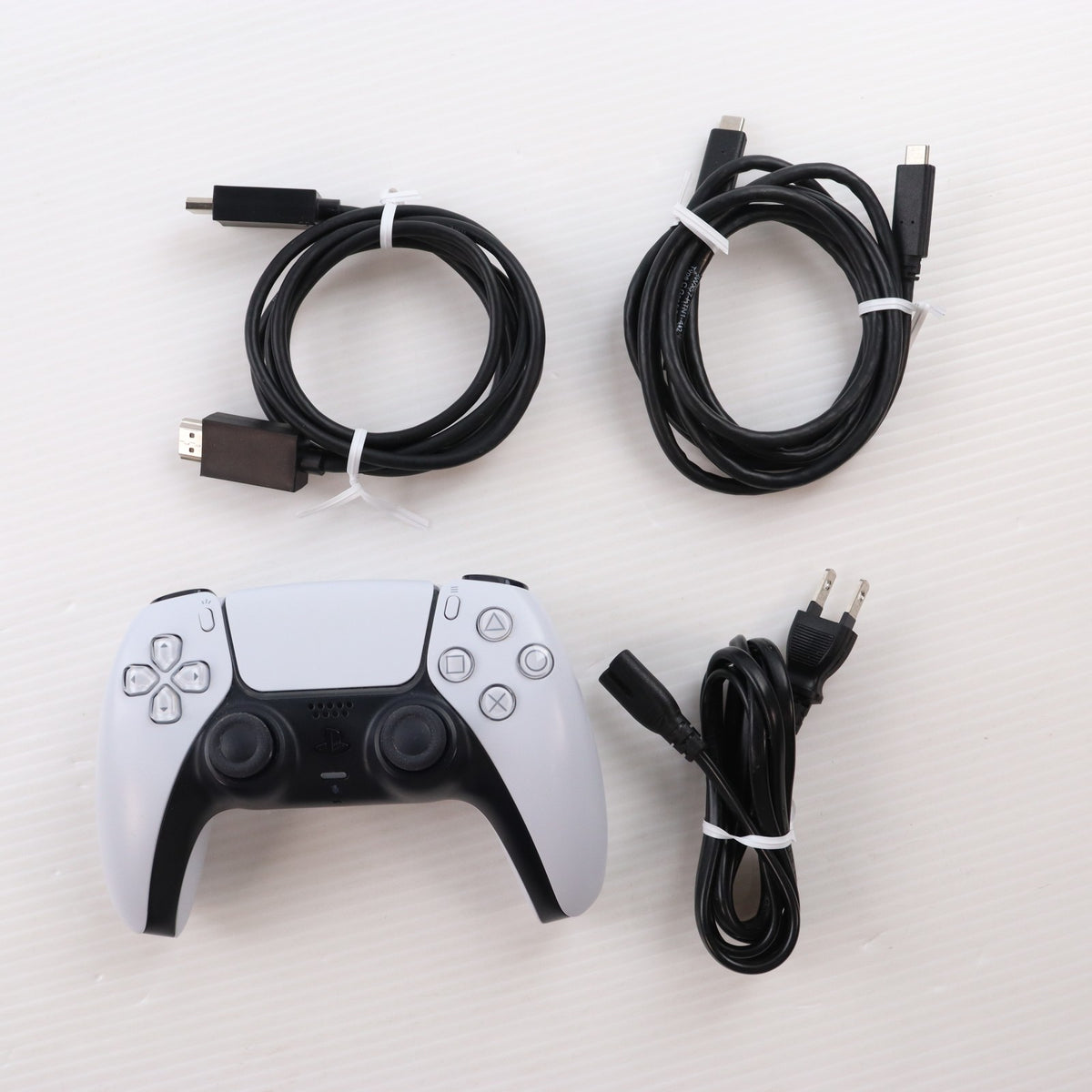【中古即納】[PS5] (本体) PlayStation 5(プレイステーション5) SIE(CFI-1100A01)(20210824)