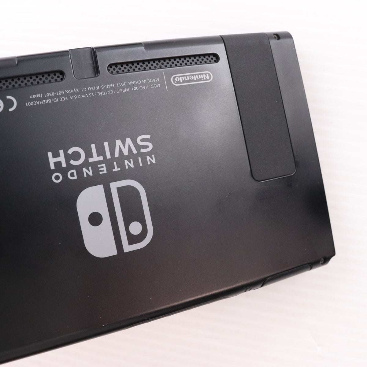 【中古即納】[Switch] (本体) Nintendo Switch(ニンテンドースイッチ) Joy-Con(L) ネオンブルー/R ネオンレッド 任天堂(HAC-S-KABAA)(20170303)