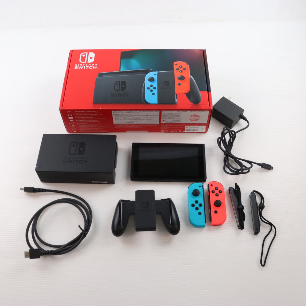 【中古即納】[Switch] (本体) Nintendo Switch(ニンテンドースイッチ) Joy-Con(L) ネオンブルー/(R) ネオンレッド 任天堂(HAD-S-KABAA)(20190830)