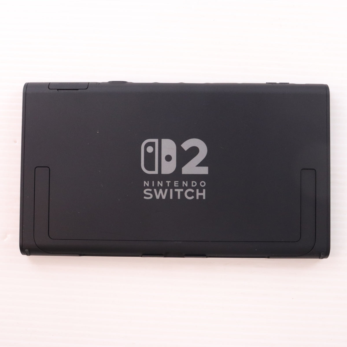 【中古即納】[Switch2] (本体) Nintendo Switch 2(ニンテンドースイッチ2)(日本語・国内専用) 任天堂(BEE-S-KB6CA)(20250605)