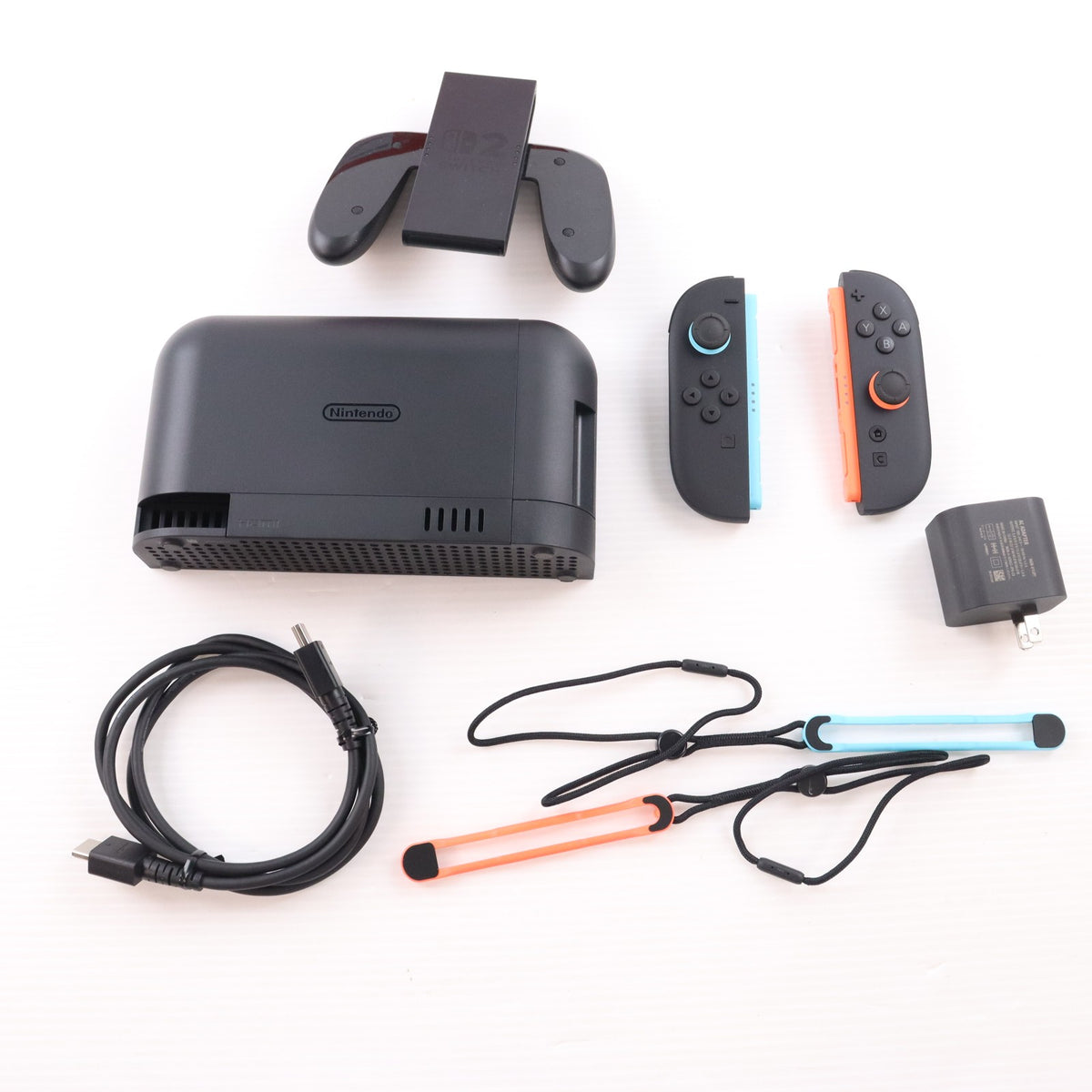 【中古即納】[Switch2] (本体) Nintendo Switch 2(ニンテンドースイッチ2)(日本語・国内専用) 任天堂(BEE-S-KB6CA)(20250605)